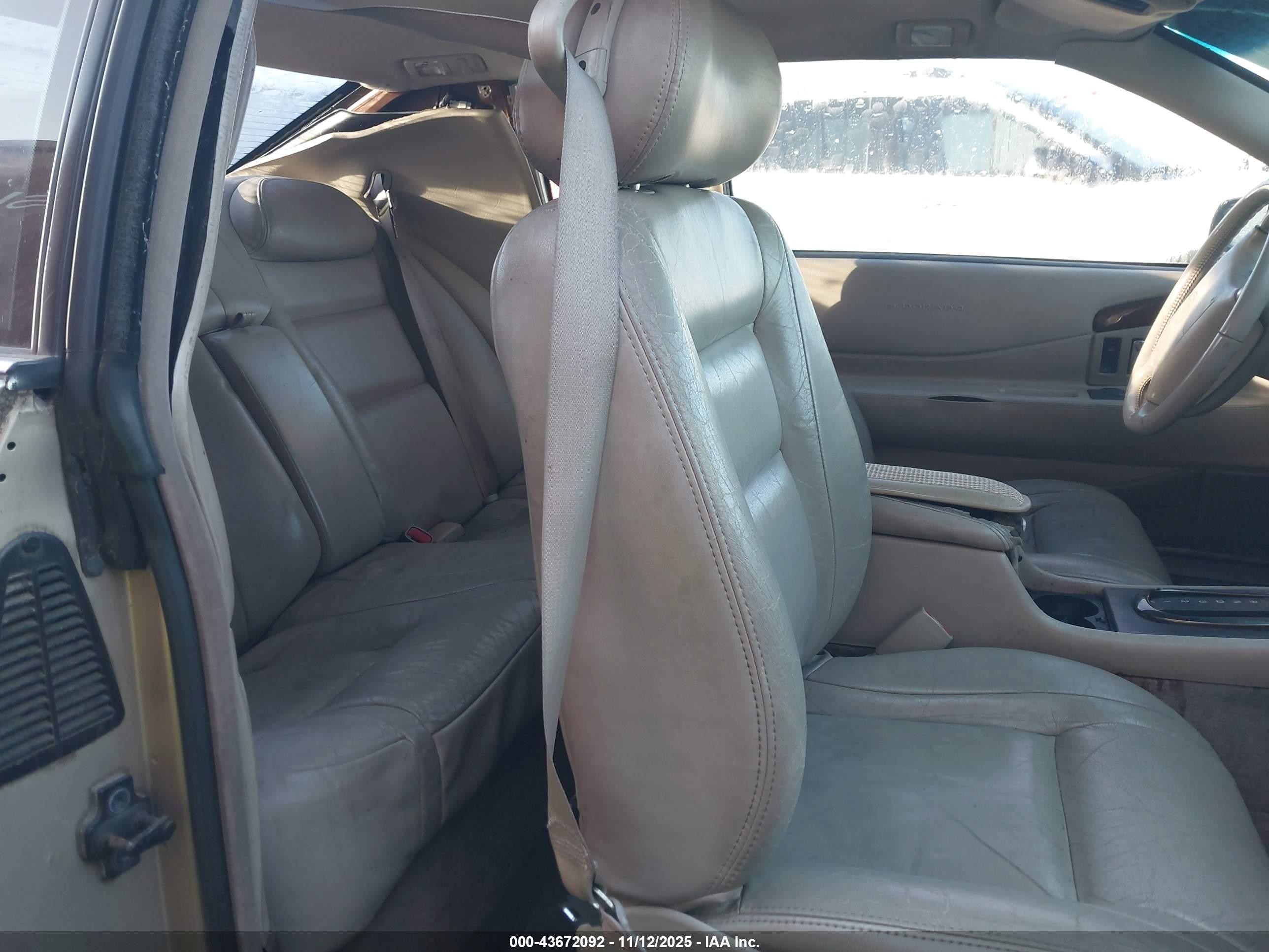 1997 Cadillac Eldorado   Gold vin: 1G6EL12Y4VU612968
