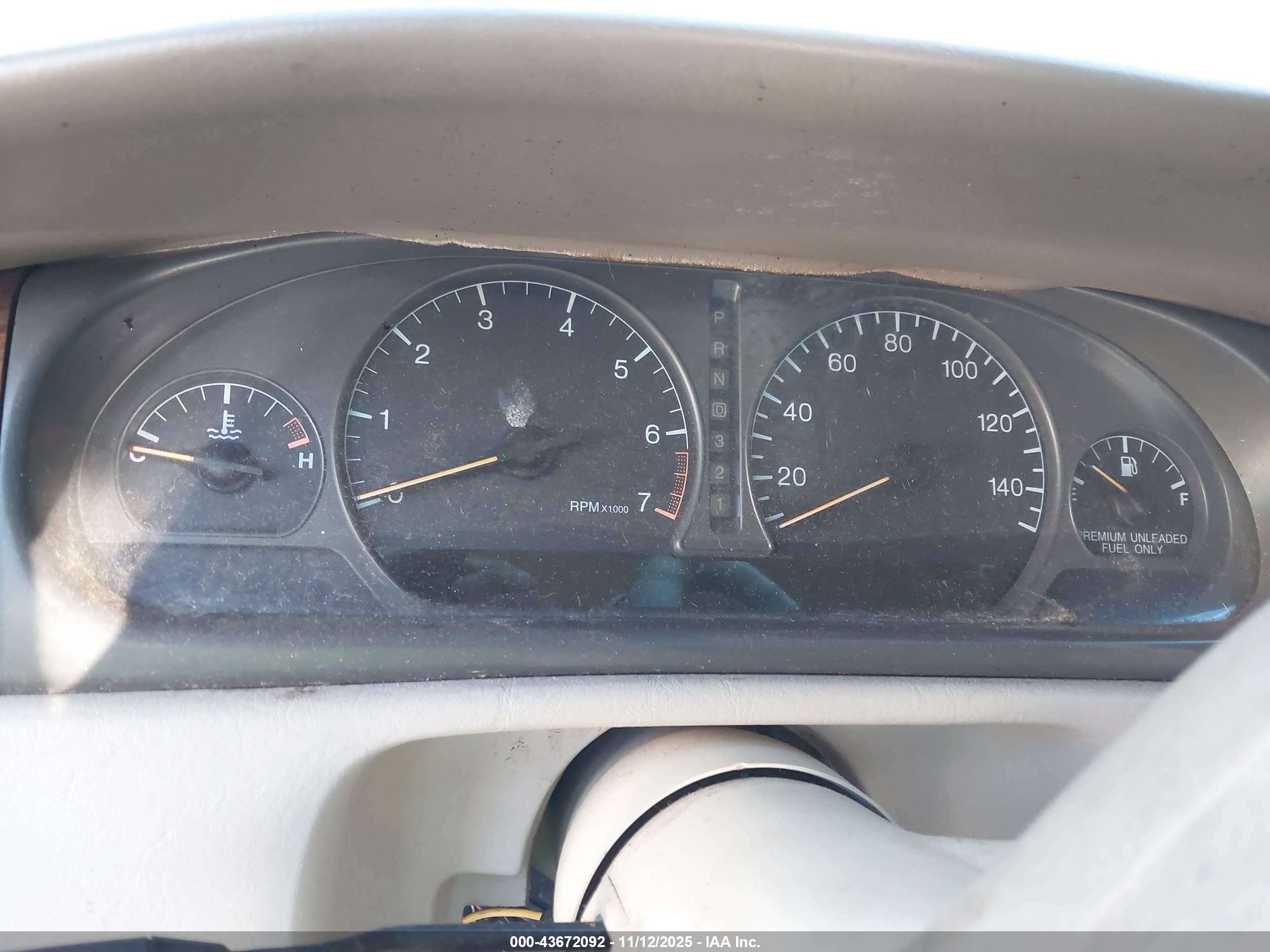 1997 Cadillac Eldorado   Gold vin: 1G6EL12Y4VU612968