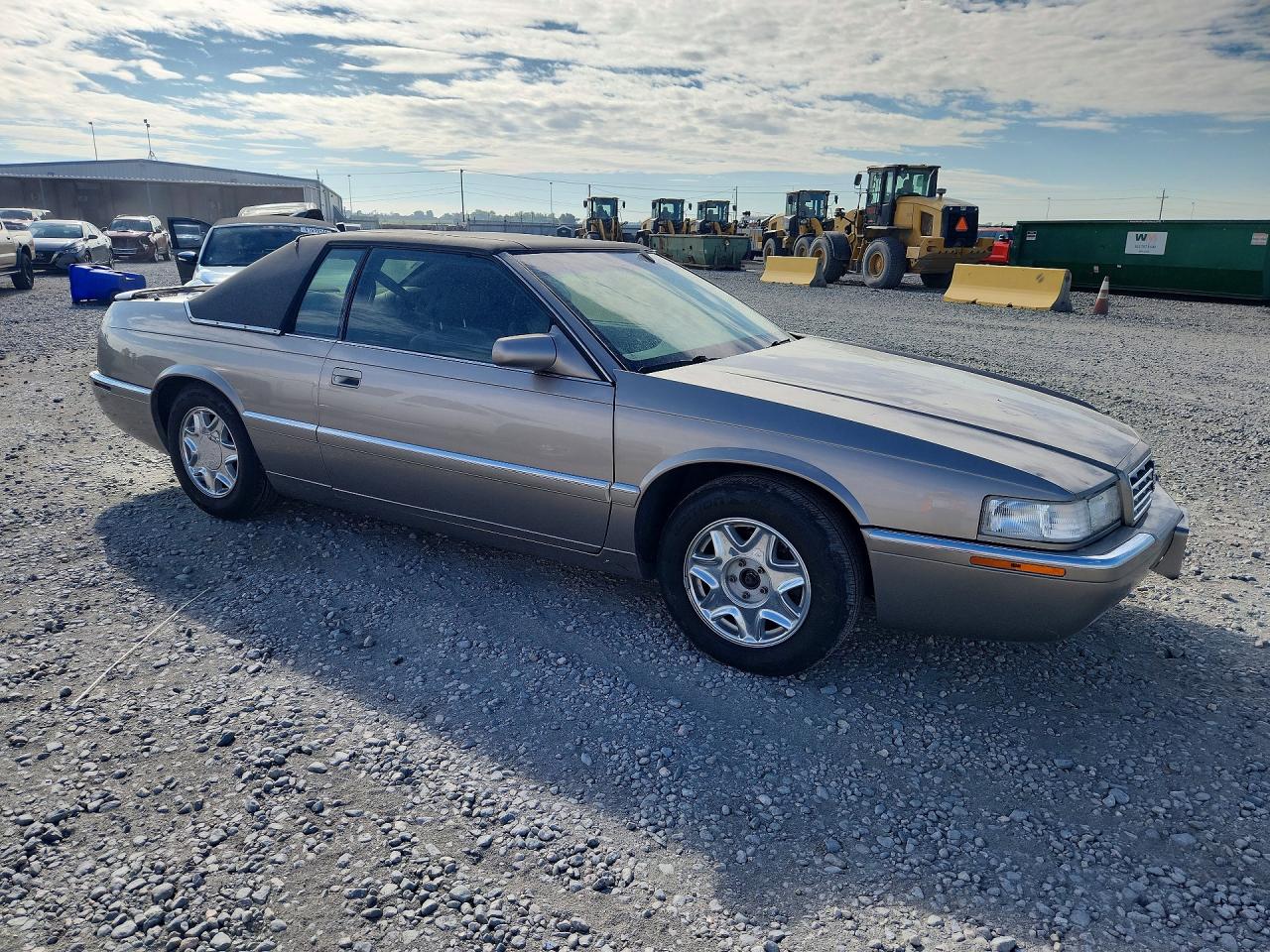 2001 Cadillac Eldorado Esc Tan vin: 1G6EL12Y51B104448