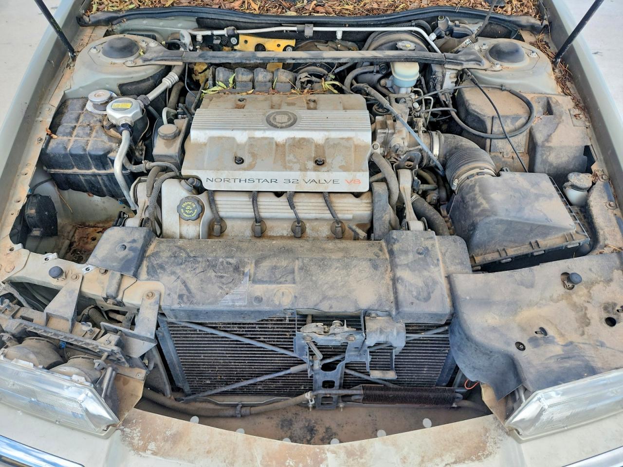 1996 Cadillac Eldorado Silver vin: 1G6EL12Y6TU611026