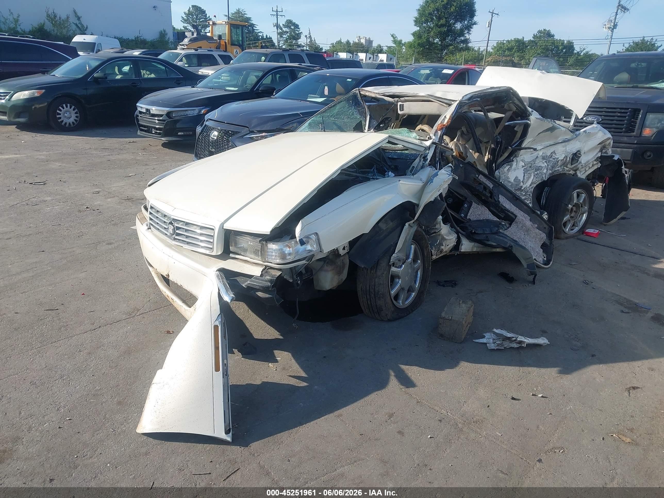 1997 Cadillac Eldorado Standard Beige vin: 1G6EL12Y7VU611409