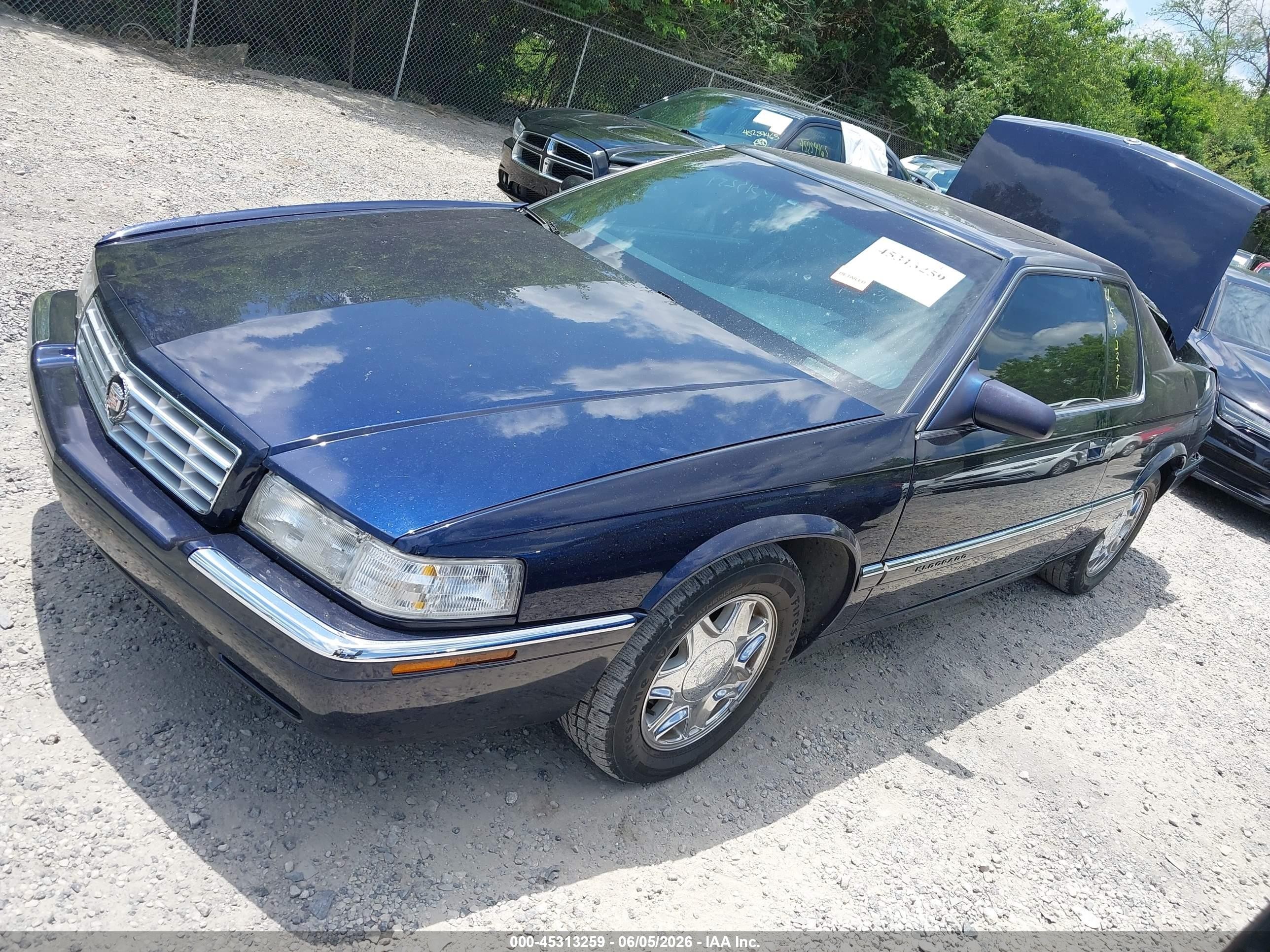1998 Cadillac Eldorado Standard Синий vin: 1G6EL12Y9WU602972
