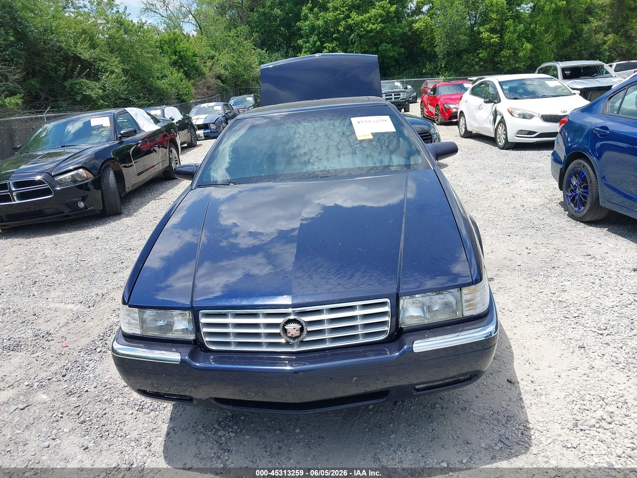 1998 Cadillac Eldorado Standard Синий vin: 1G6EL12Y9WU602972