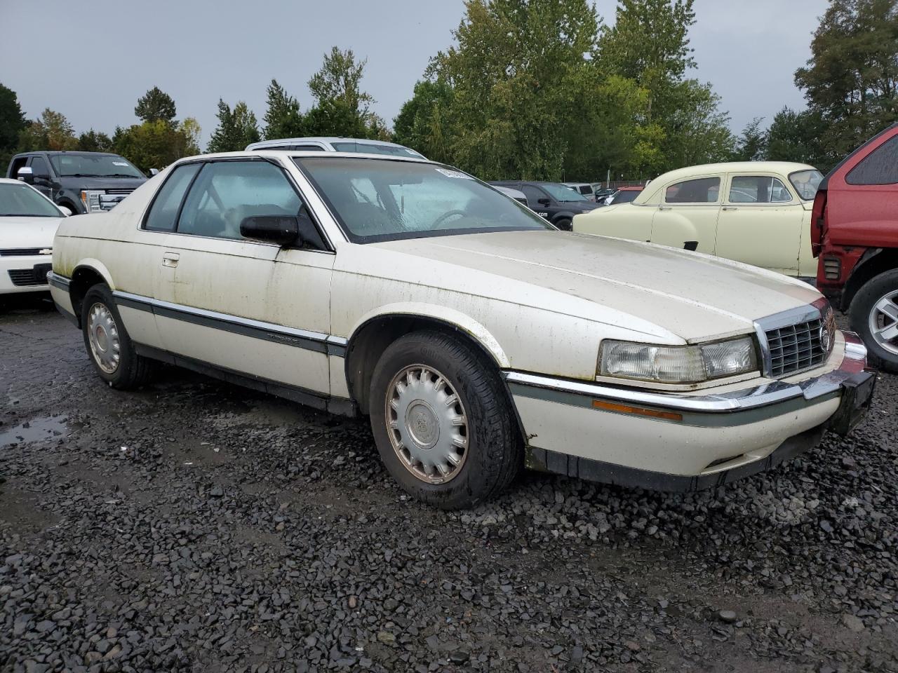 1992 Cadillac Eldorado Белый vin: 1G6EL13B0NU621533