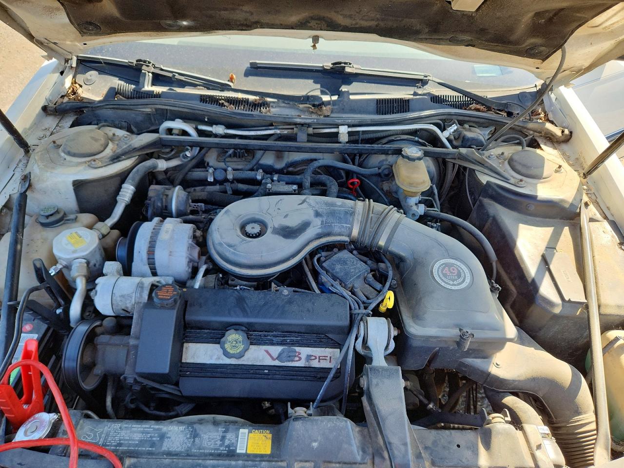 1992 Cadillac Eldorado White vin: 1G6EL13B0NU624500