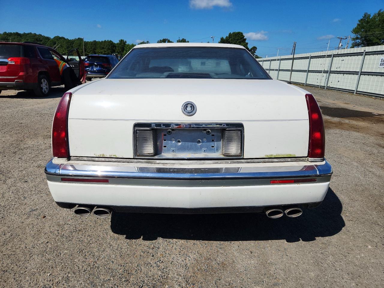 1992 Cadillac Eldorado White vin: 1G6EL13B0NU624500
