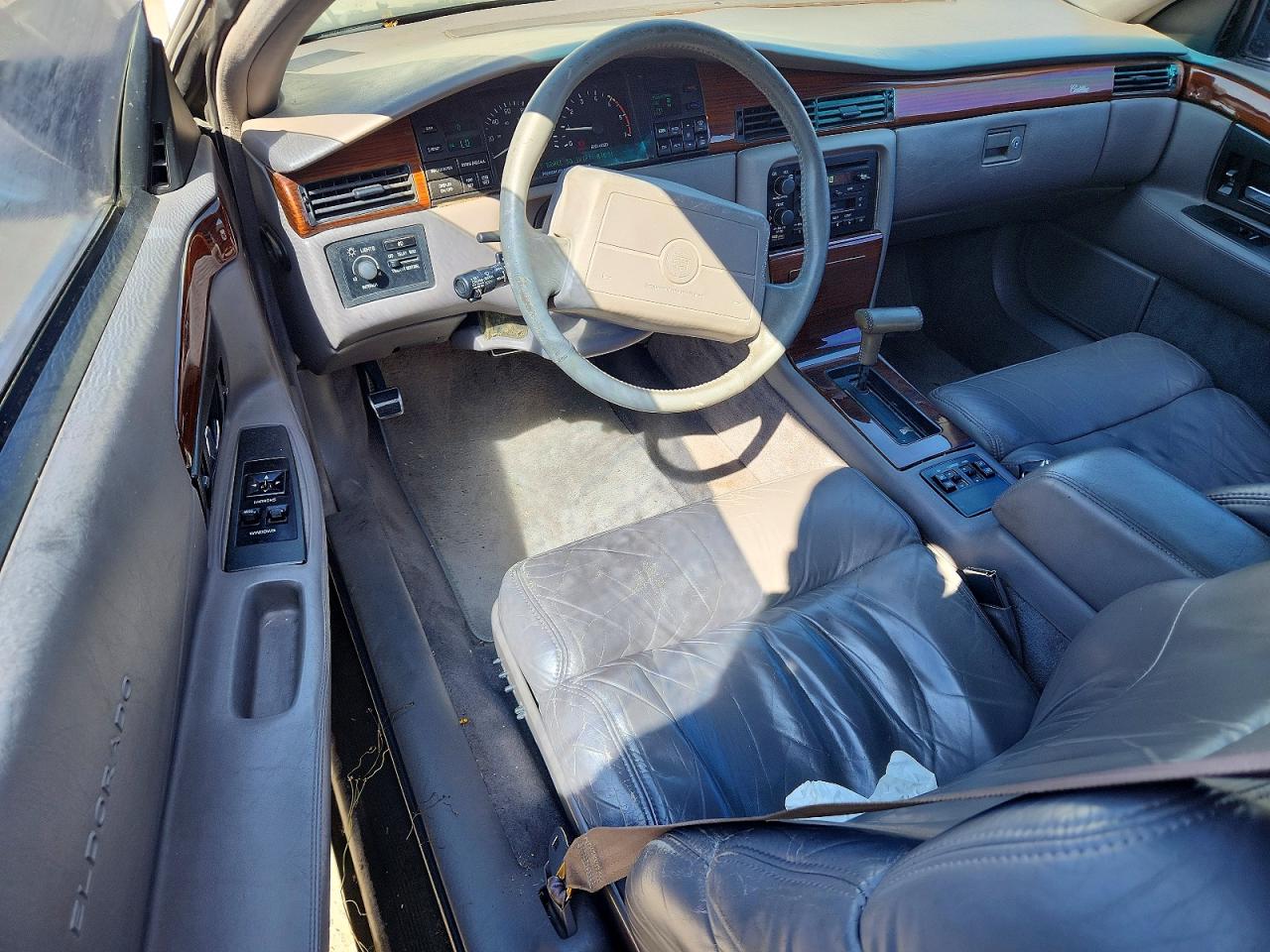 1992 Cadillac Eldorado White vin: 1G6EL13B0NU624500