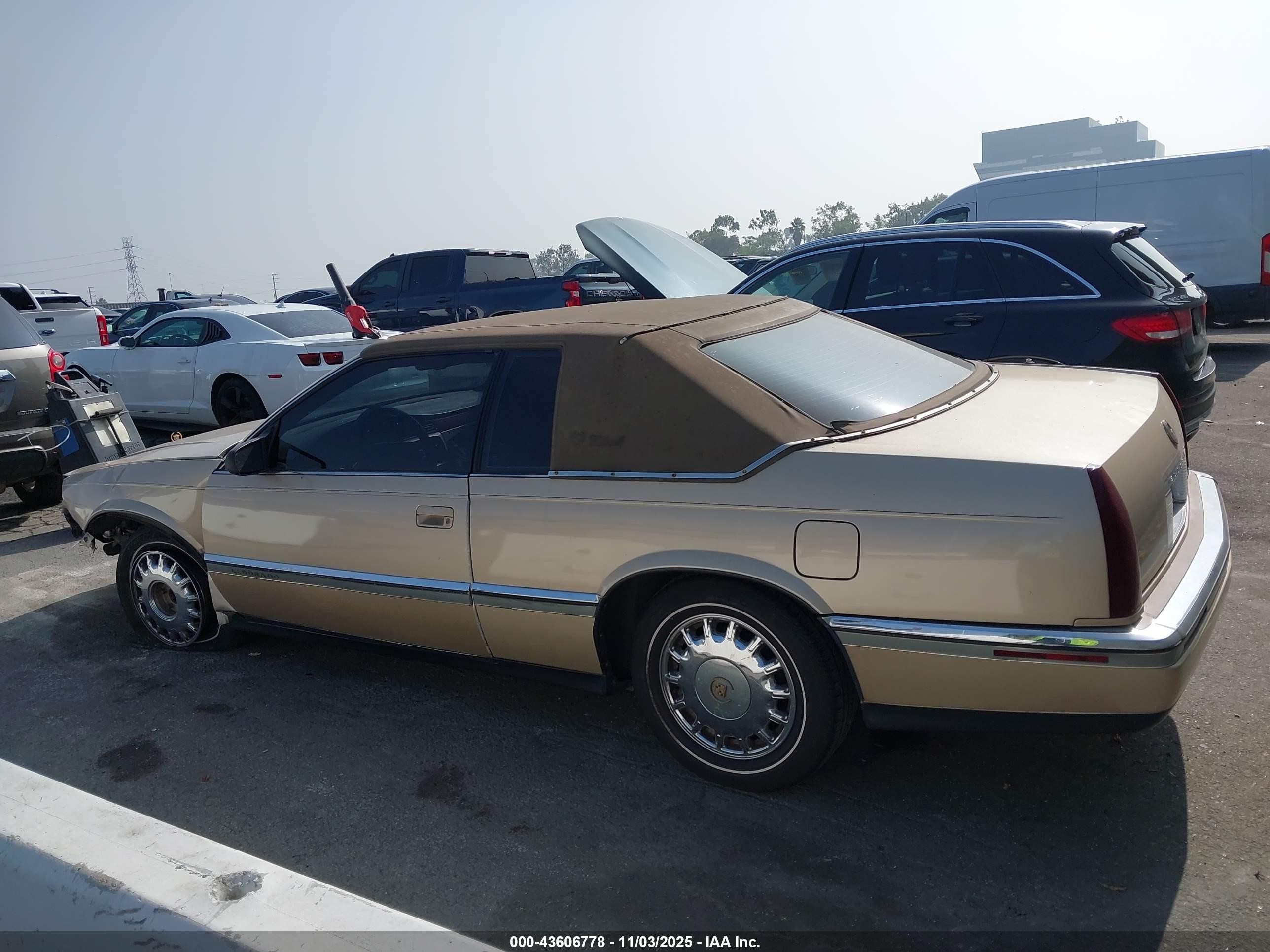 1992 Cadillac Eldorado   Бежевый vin: 1G6EL13B5NU611211