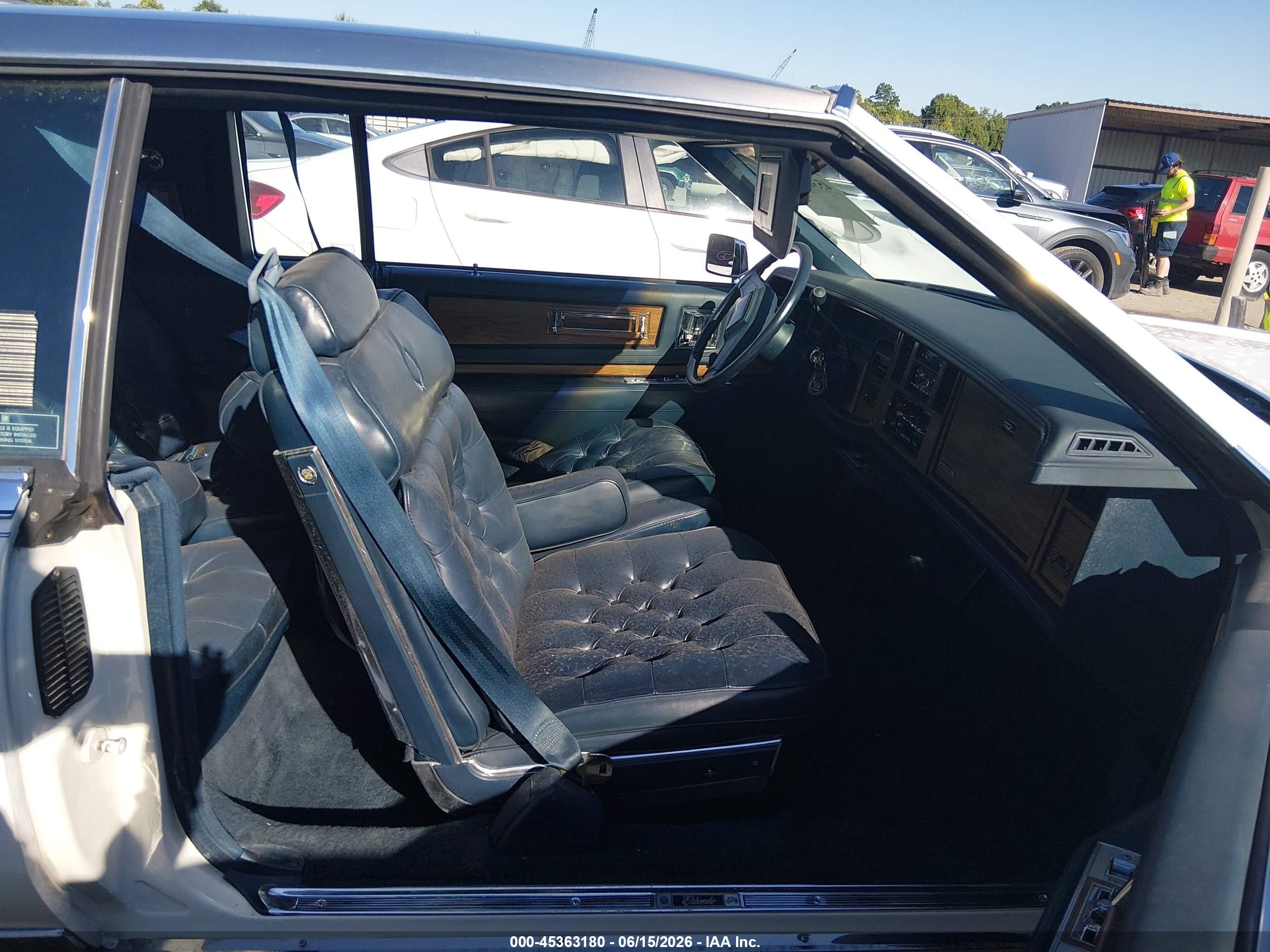 1985 Cadillac Eldorado   White vin: 1G6EL5780FE613479