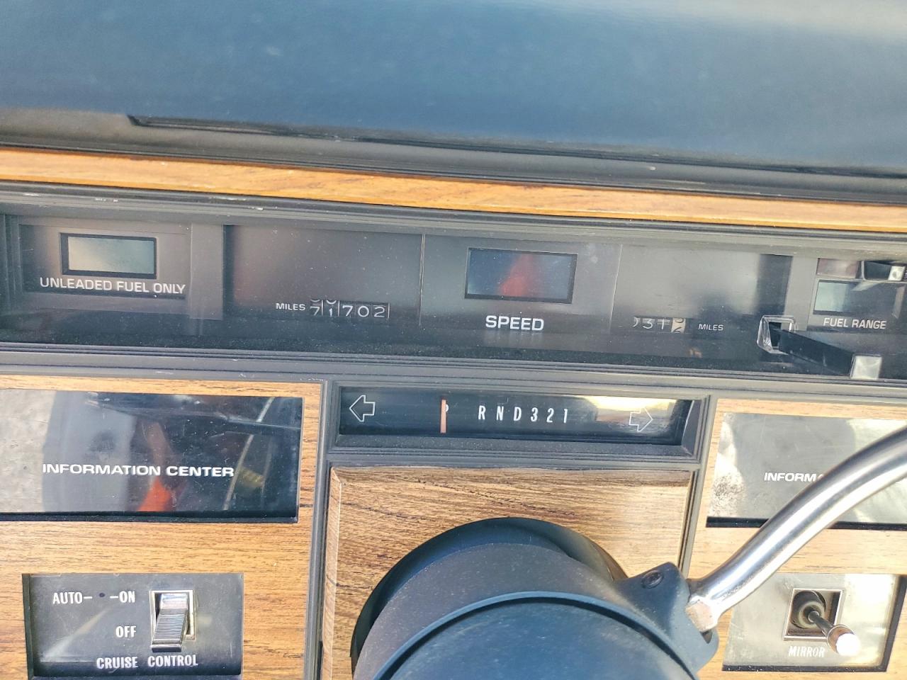 1985 Cadillac Eldorado Cream vin: 1G6EL5788FE602214