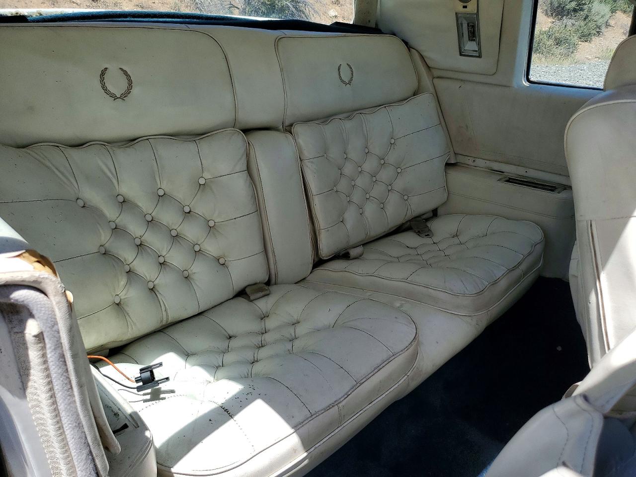 1985 Cadillac Eldorado Cream vin: 1G6EL5788FE602214