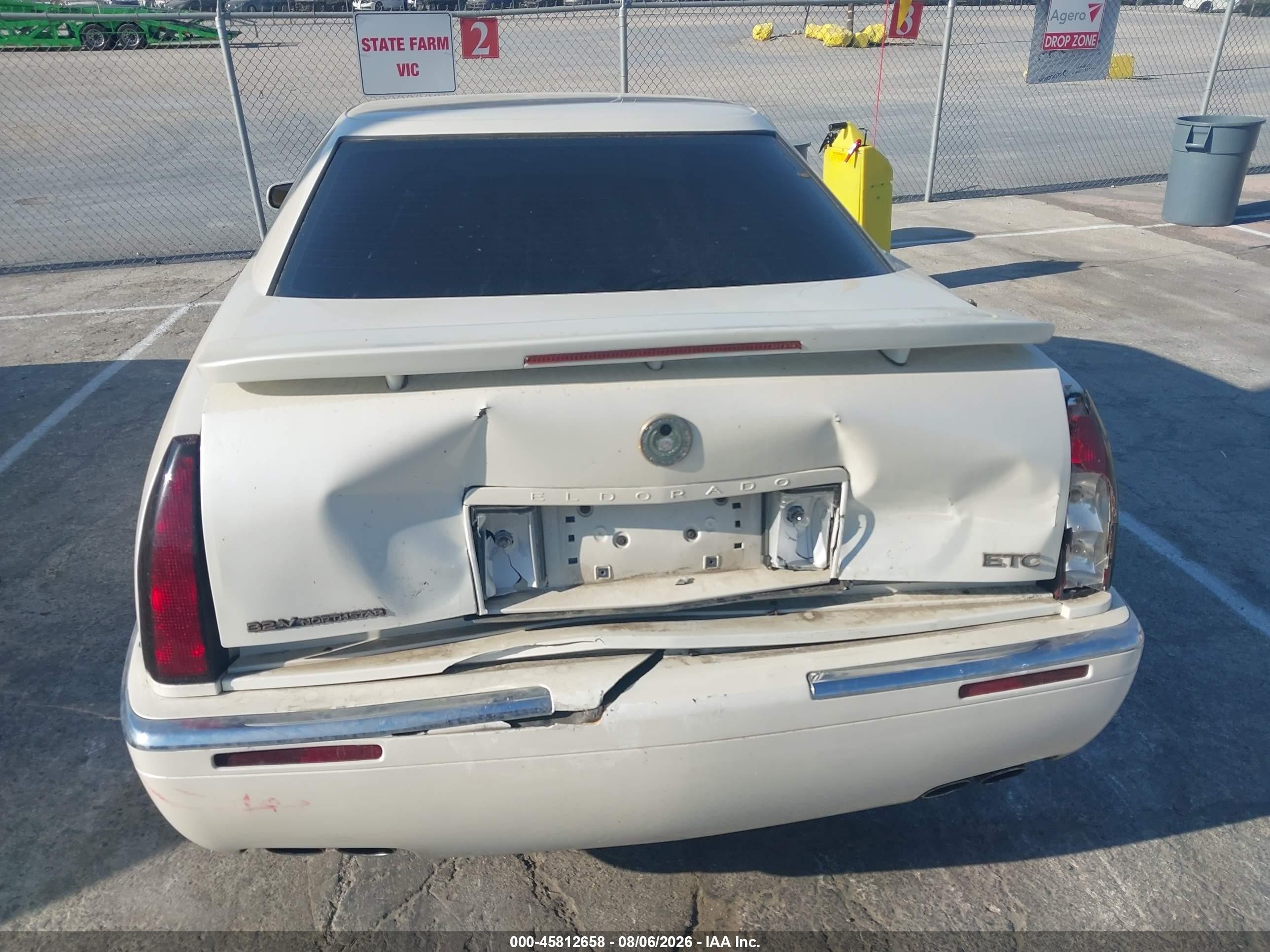 1998 Cadillac Eldorado Touring White vin: 1G6ET1290WU614033
