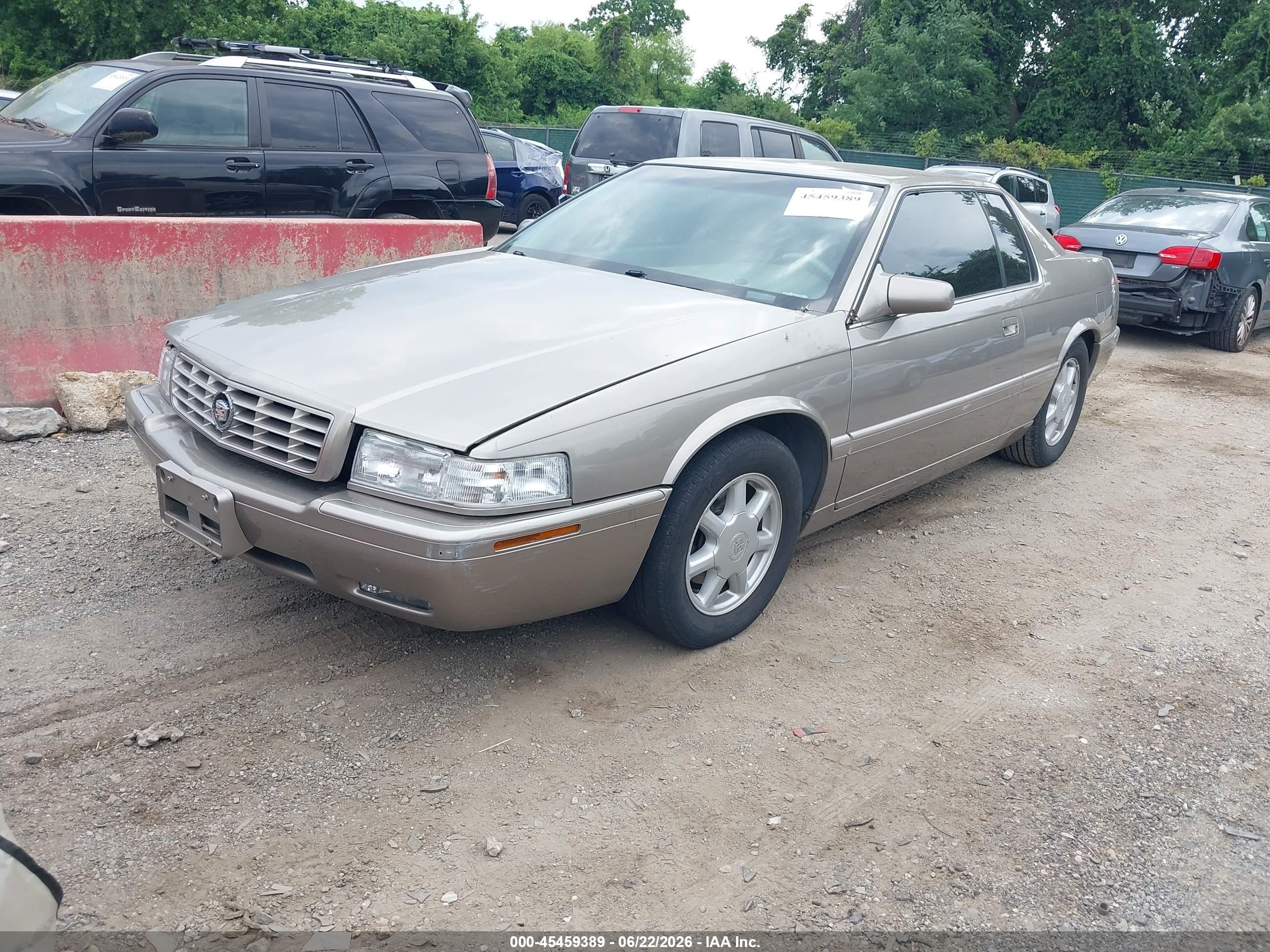 2002 Cadillac Eldorado Touring Etc Brown vin: 1G6ET12932B100943
