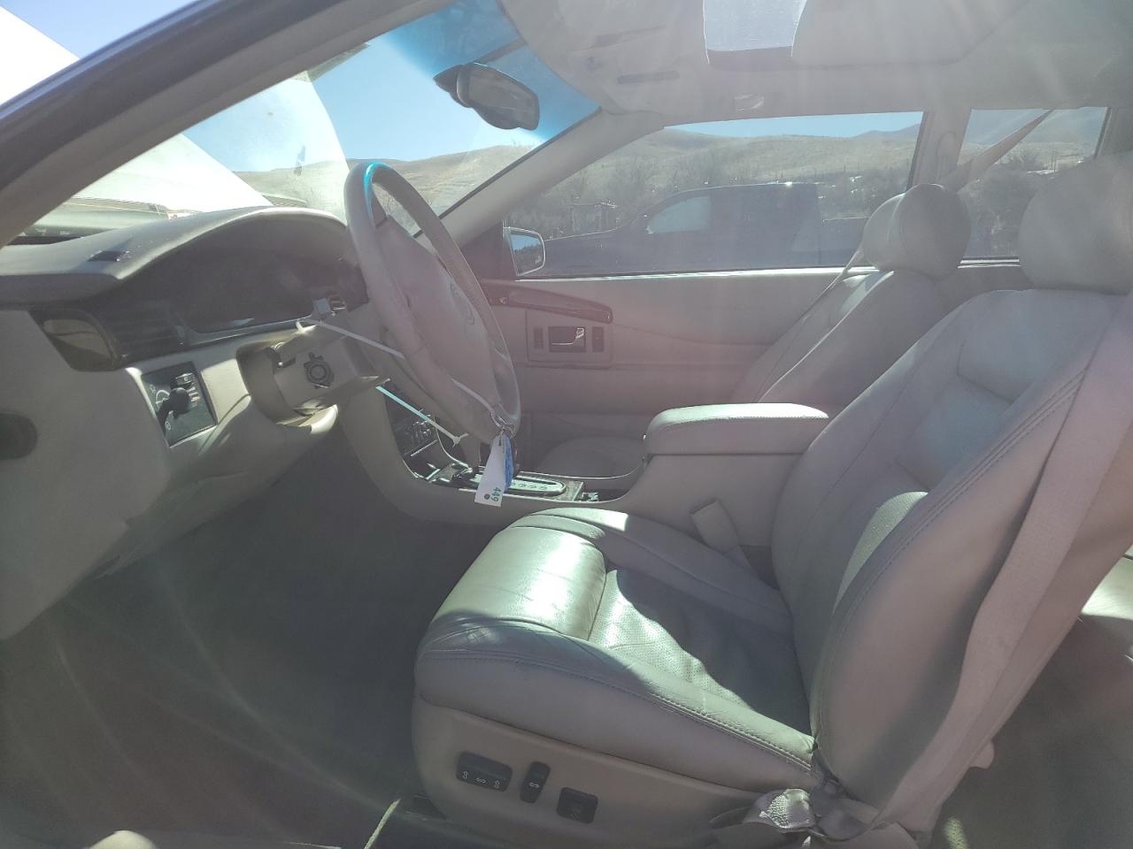 1999 Cadillac Eldorado Touring White vin: 1G6ET1296XU610814