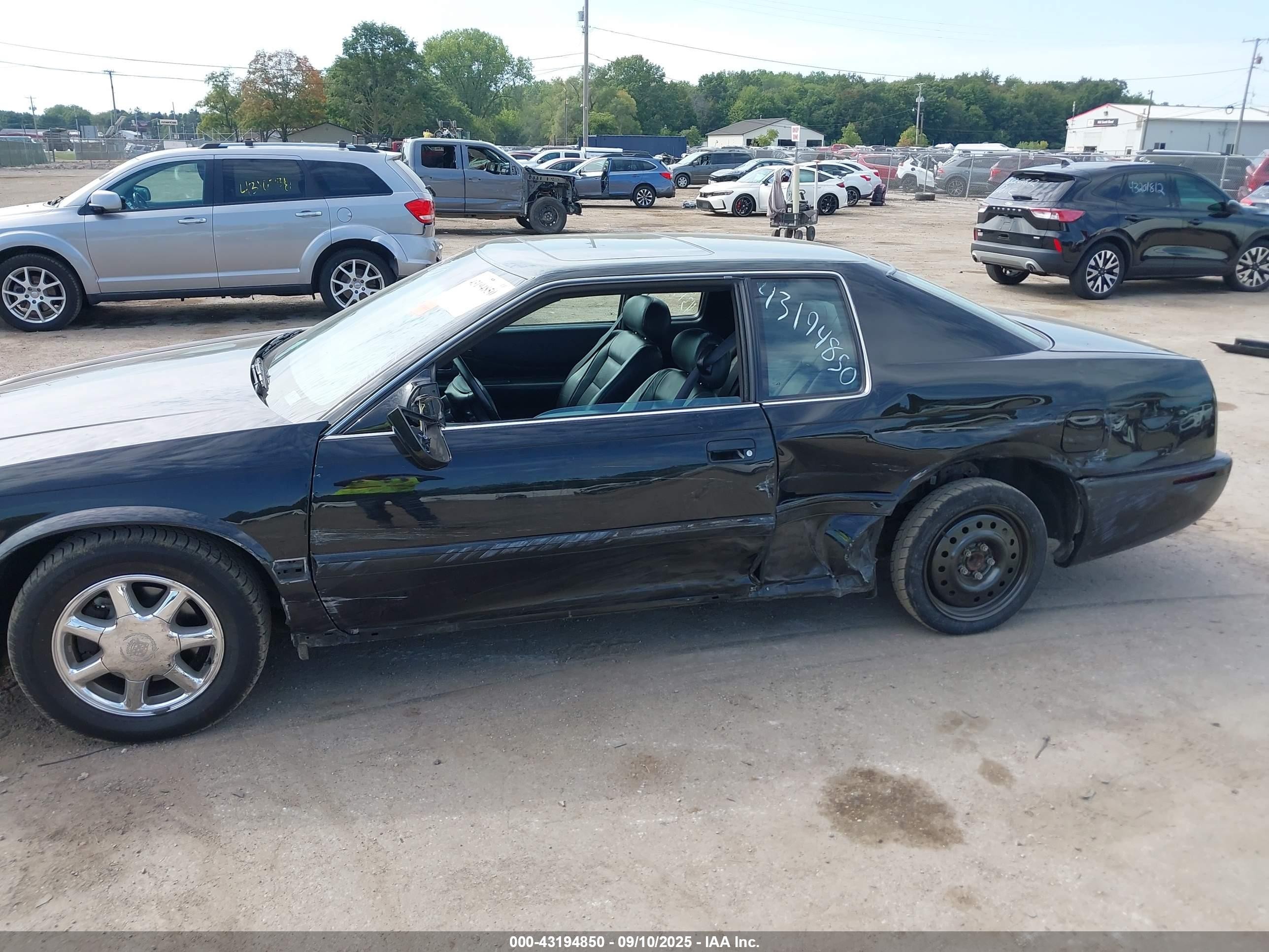 1999 Cadillac Eldorado Touring Black vin: 1G6ET1297XU615973