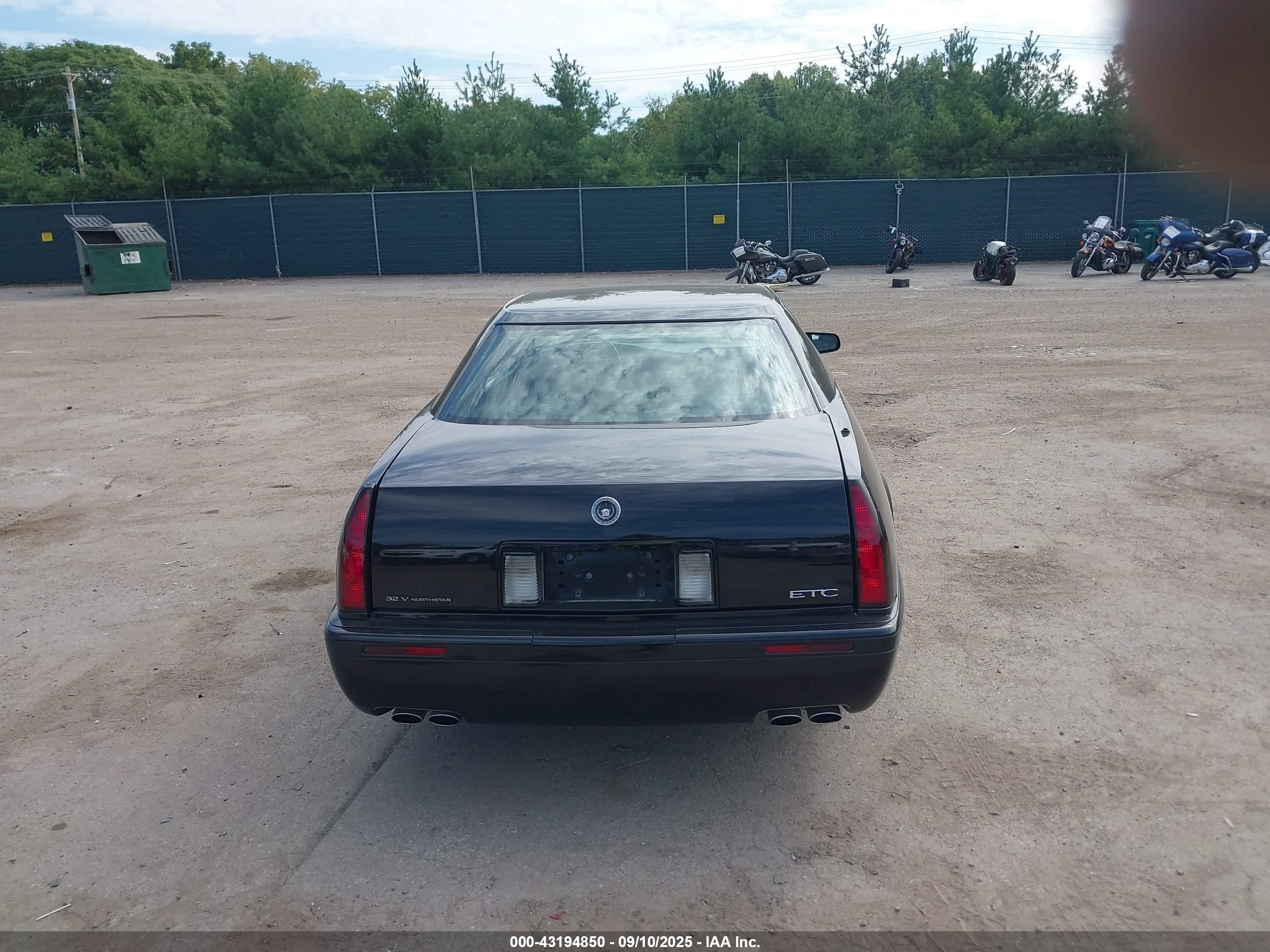 1999 Cadillac Eldorado Touring Black vin: 1G6ET1297XU615973