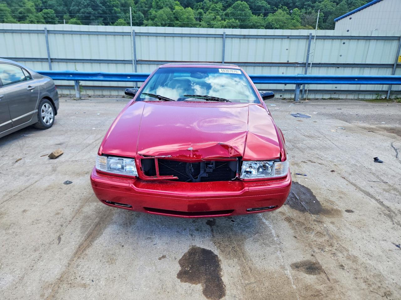 2000 Cadillac Eldorado Touring Бордовый vin: 1G6ET1297YU178350