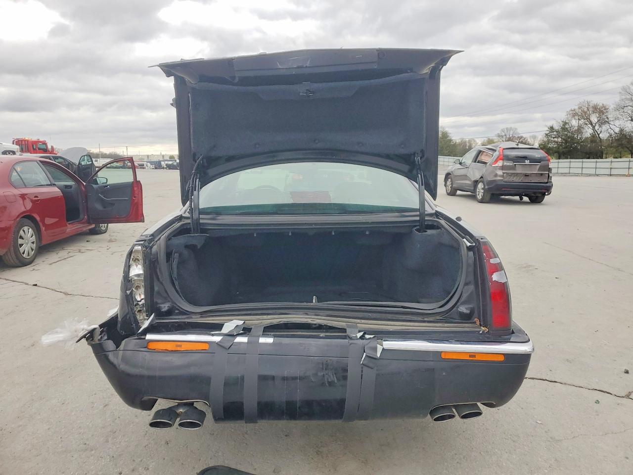 1997 Cadillac Eldorado Touring Black vin: 1G6ET1298VU619172