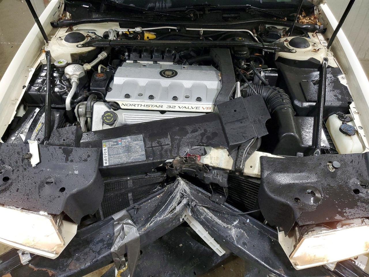 1994 Cadillac Eldorado Touring White vin: 1G6ET129XRU622256
