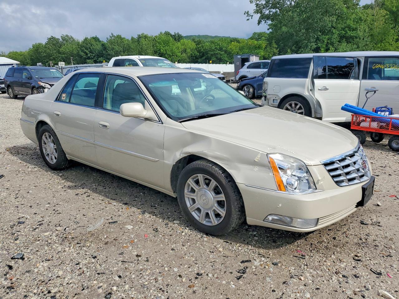 2011 Cadillac Dts Beige vin: 1G6KA5E62BU105167