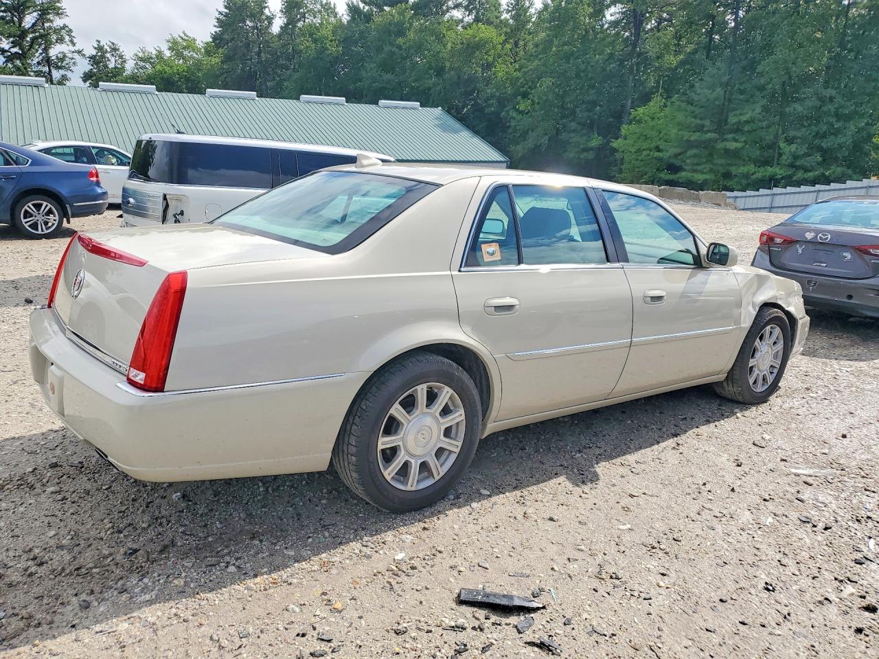 2011 Cadillac Dts Beige vin: 1G6KA5E62BU105167