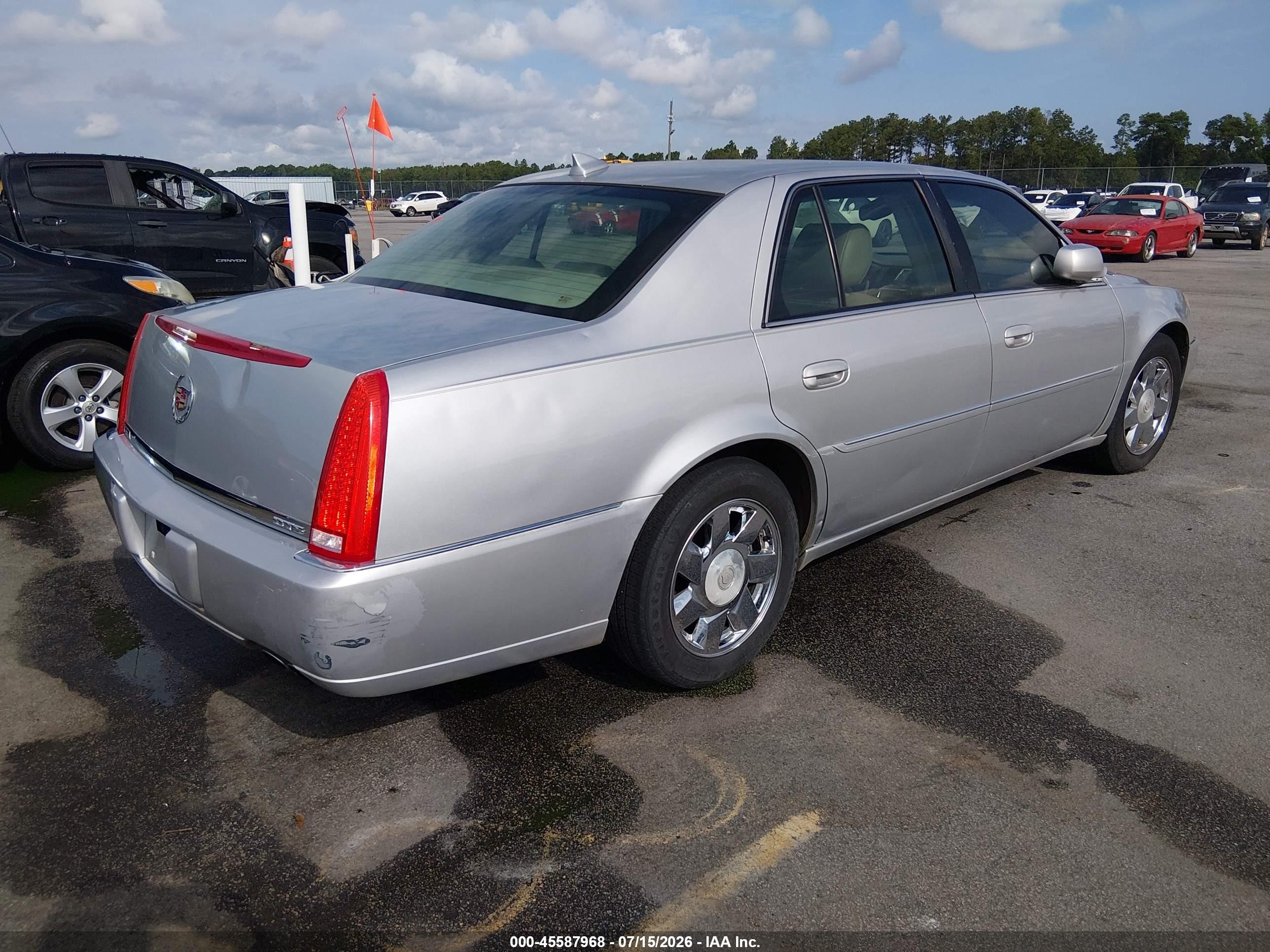 2010 Cadillac Dts 1sa Silver vin: 1G6KA5EY2AU124737