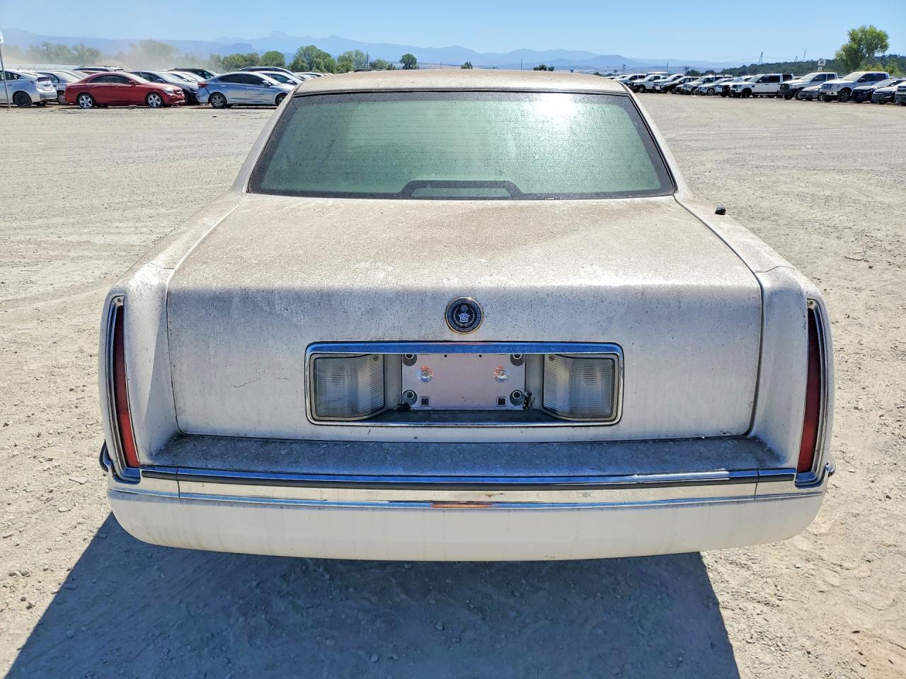 1995 Cadillac Deville White vin: 1G6KD52B6SU275301