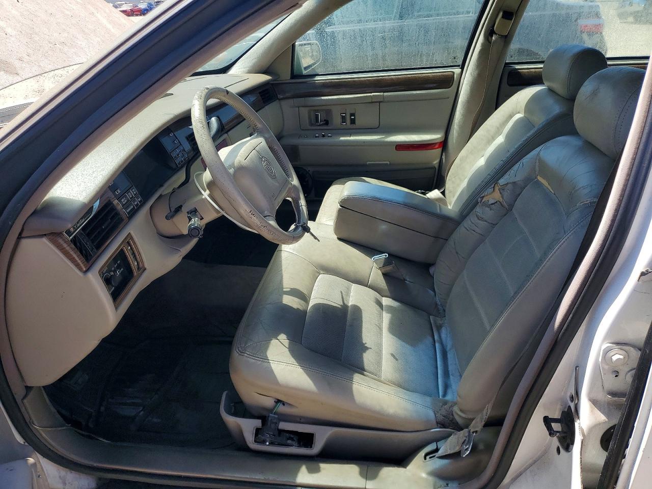 1995 Cadillac Deville White vin: 1G6KD52B6SU275301