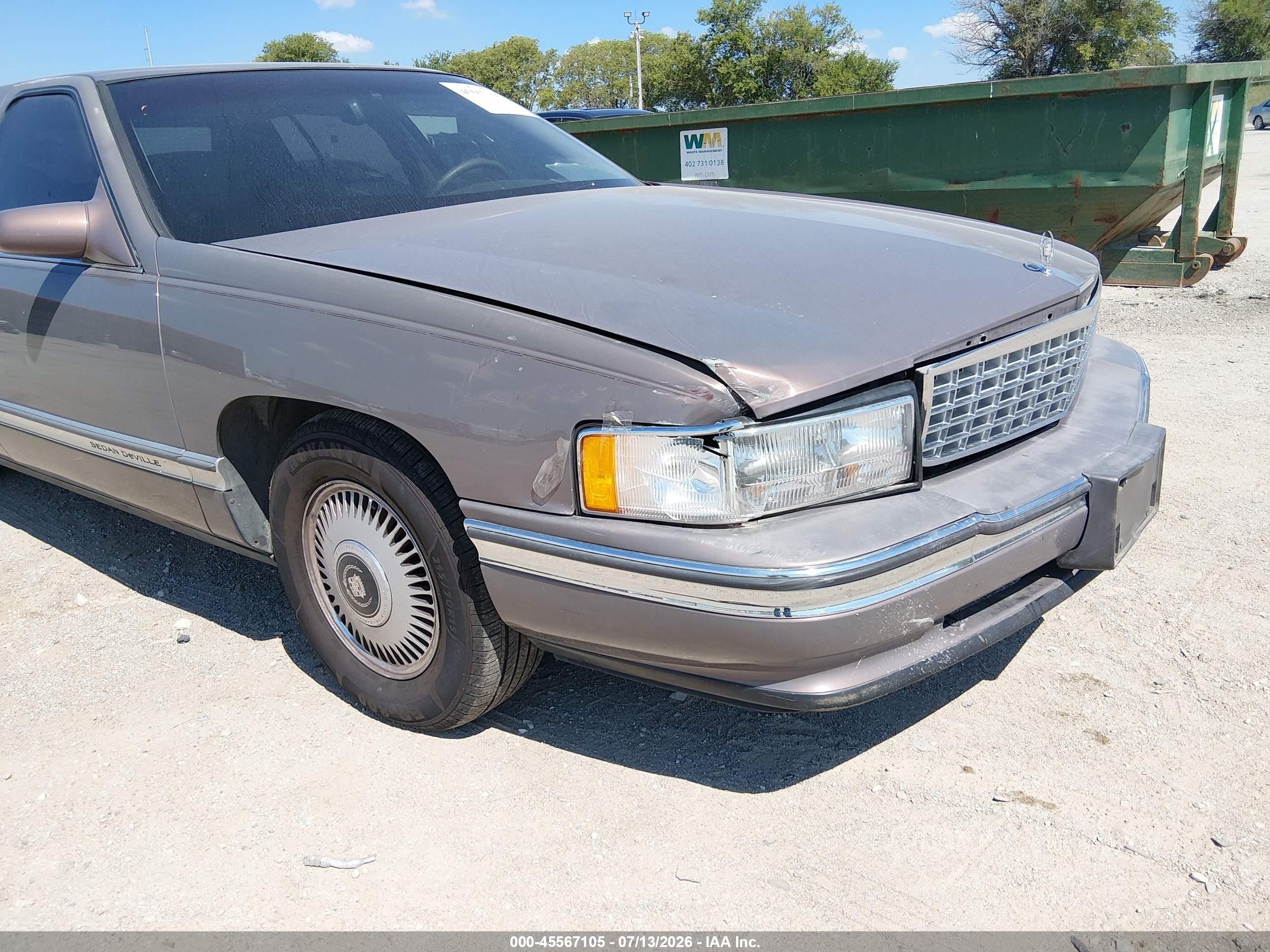 1994 Cadillac Deville Gold vin: 1G6KD52B8RU237191