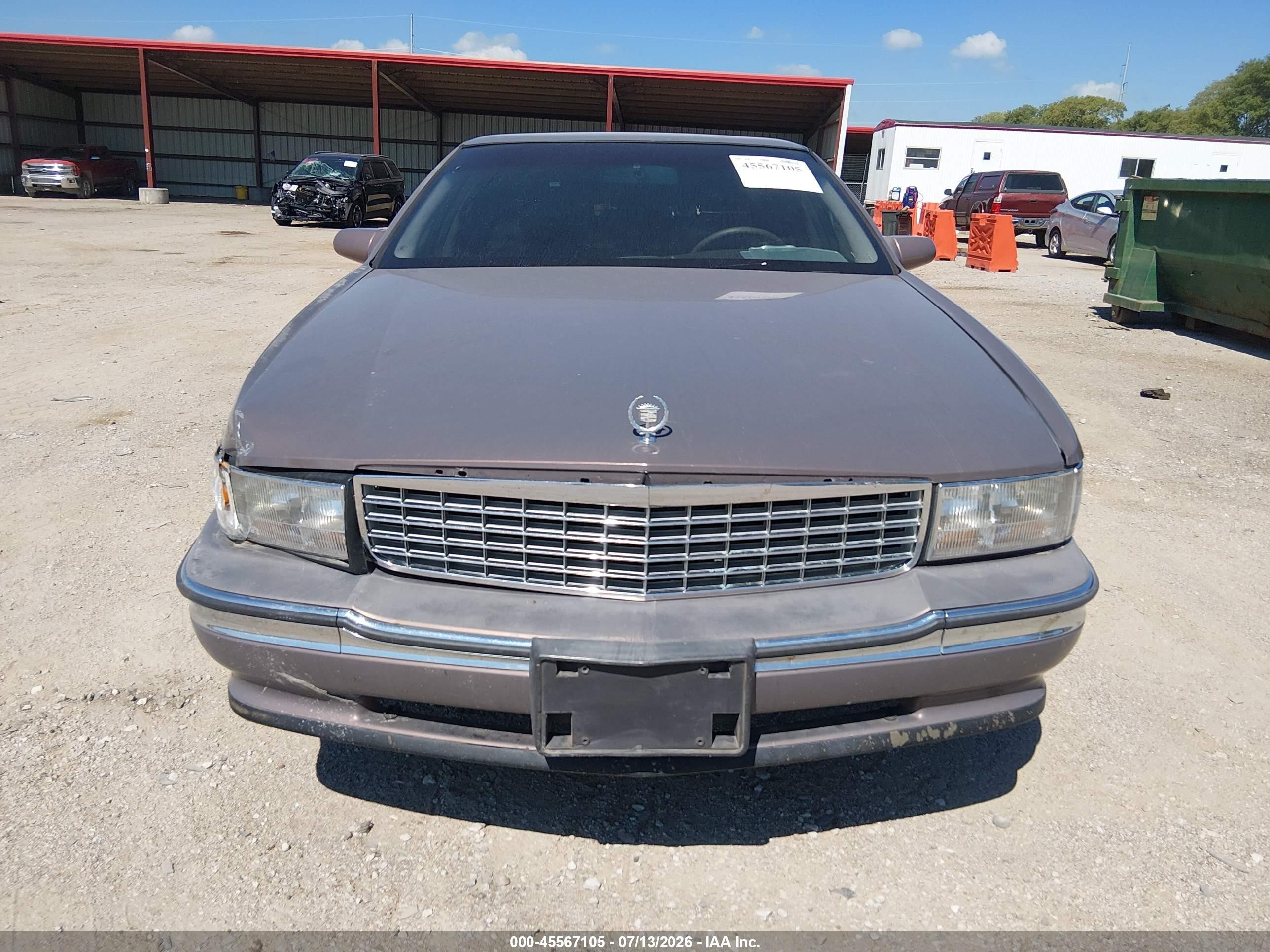 1994 Cadillac Deville Gold vin: 1G6KD52B8RU237191
