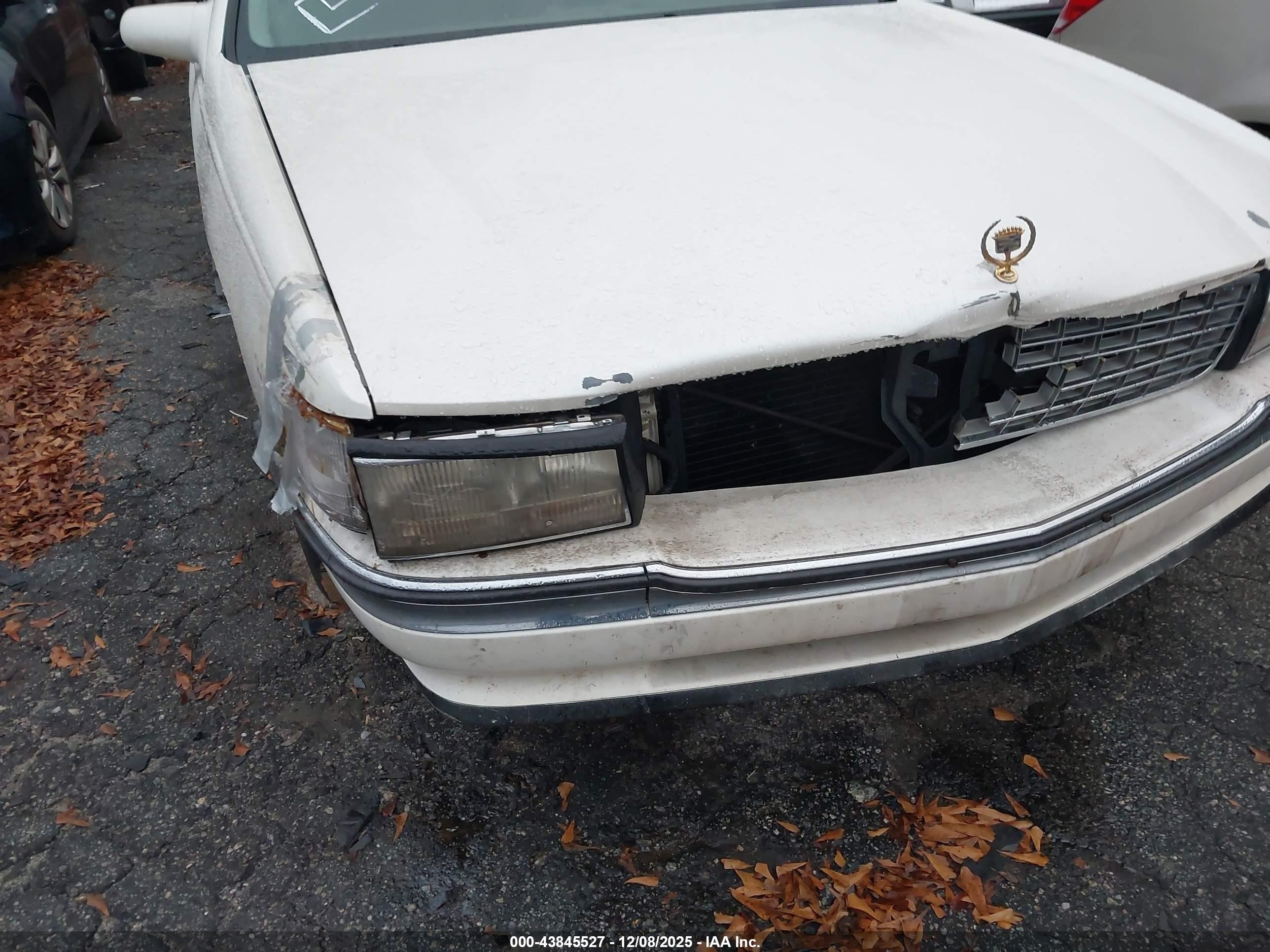 1996 Cadillac Deville   Cream vin: 1G6KD52Y0TU205637