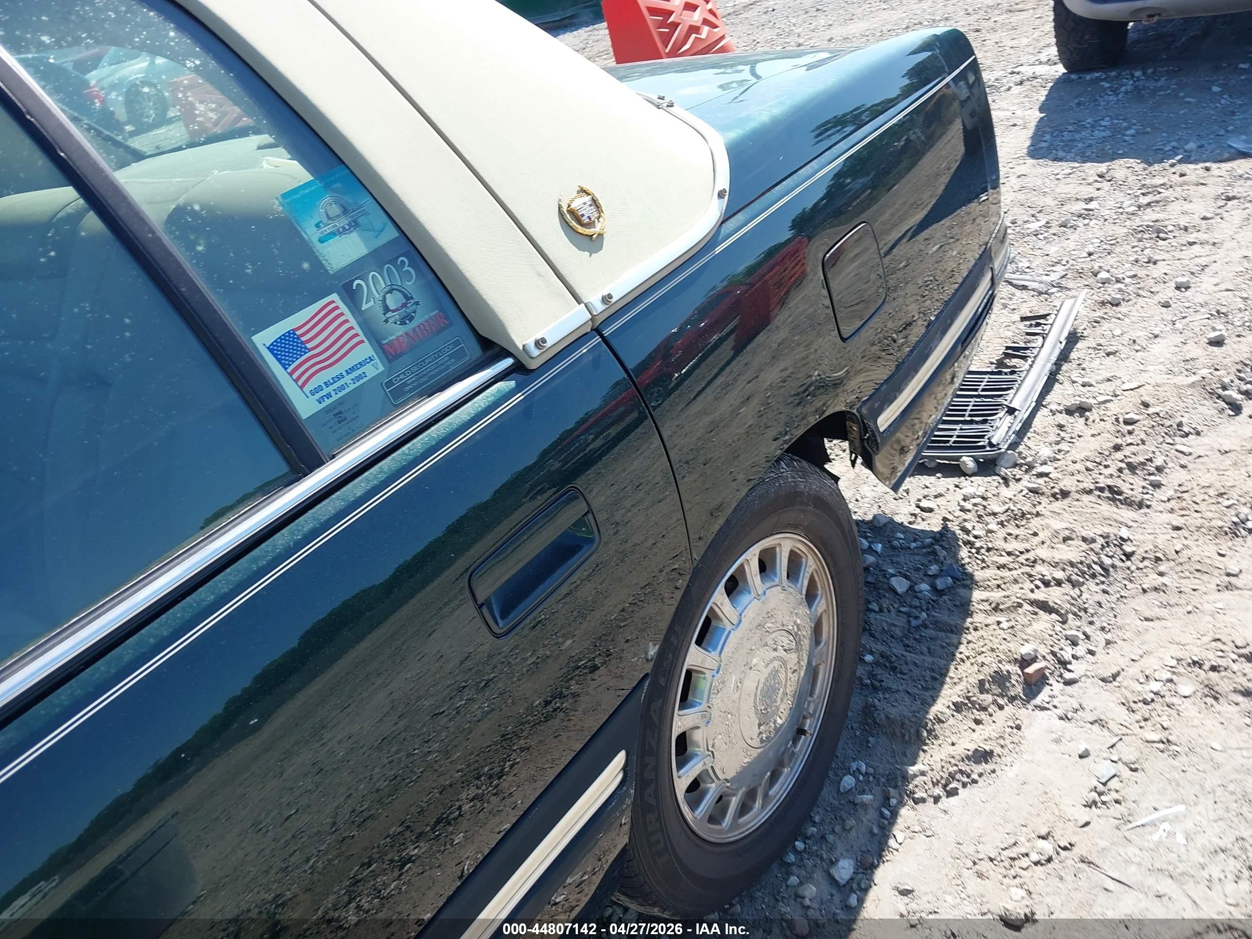 1997 Cadillac Deville Standard Green vin: 1G6KD52Y1VU205262