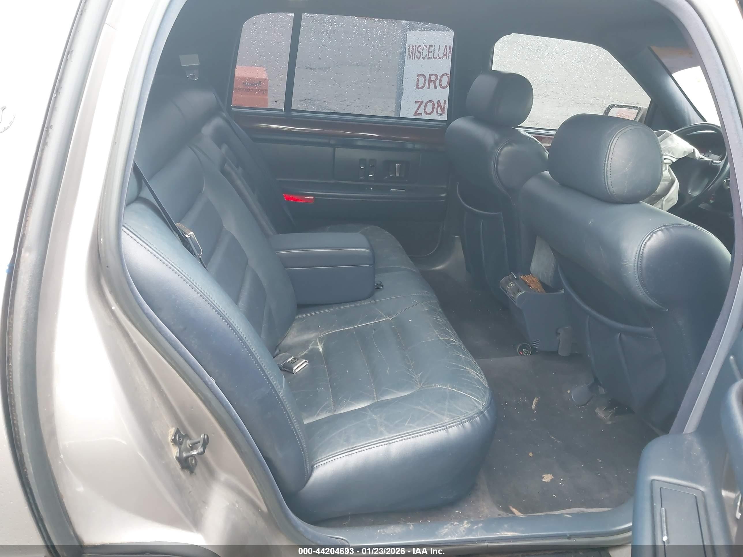 1996 Cadillac Deville   Brown vin: 1G6KD52Y4TU250399