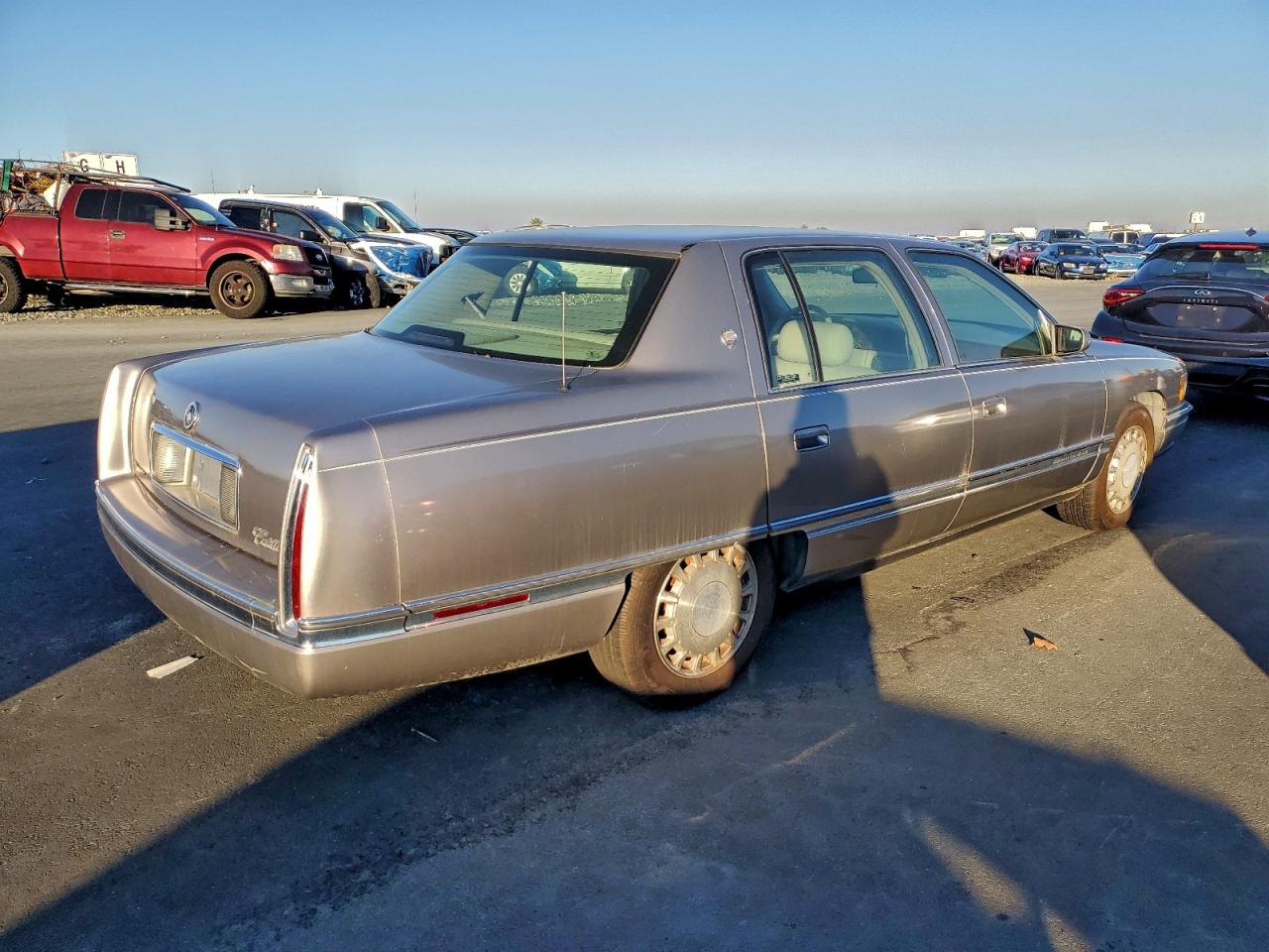 1996 Cadillac Deville Silver vin: 1G6KD52Y6TU226248