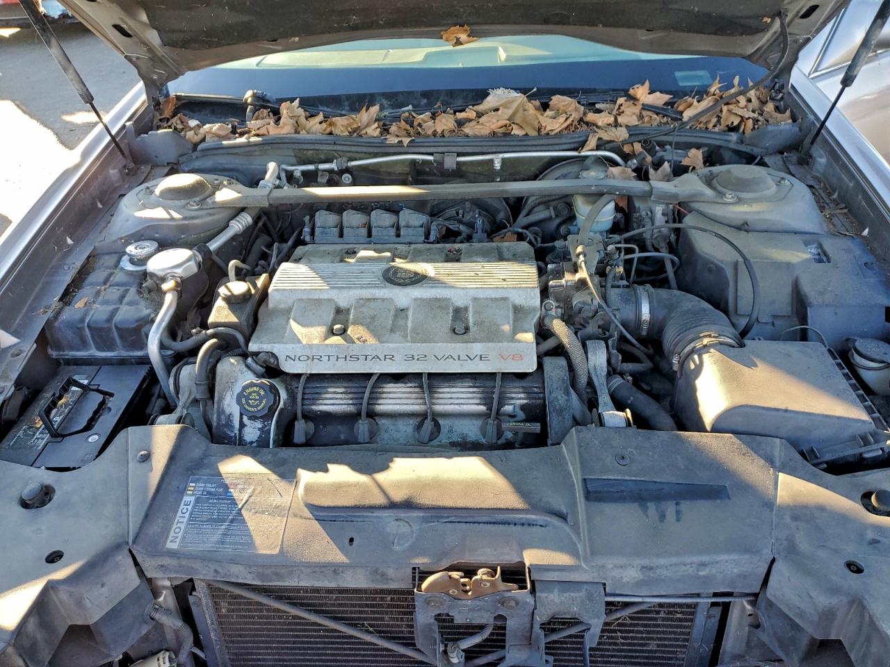 1996 Cadillac Deville Silver vin: 1G6KD52Y6TU226248