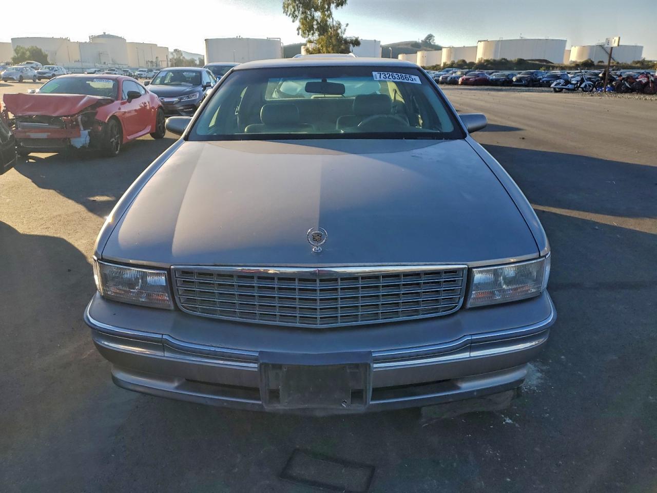 1996 Cadillac Deville Silver vin: 1G6KD52Y6TU226248