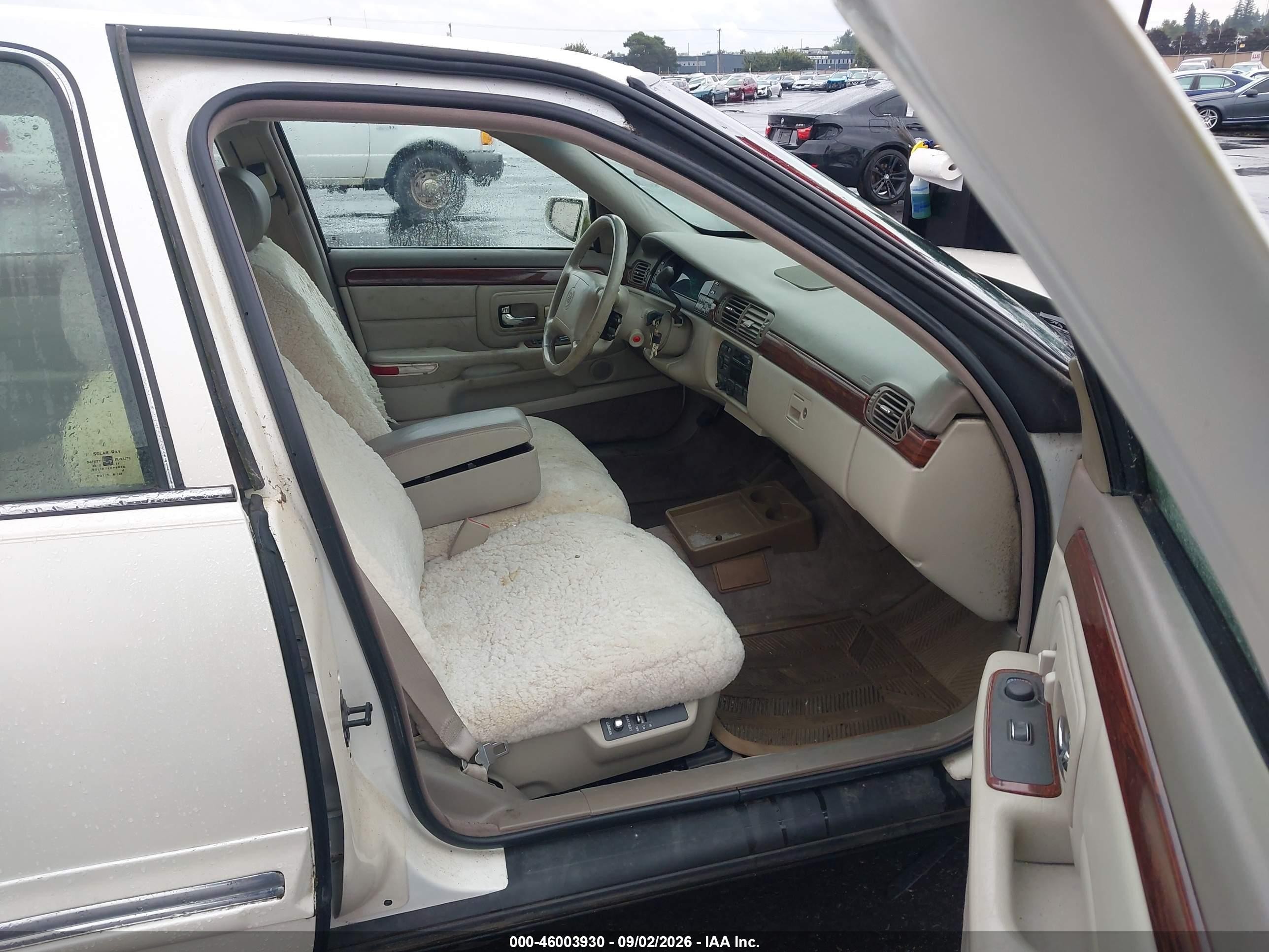 1997 Cadillac Deville Standard White vin: 1G6KD52Y7VU203404