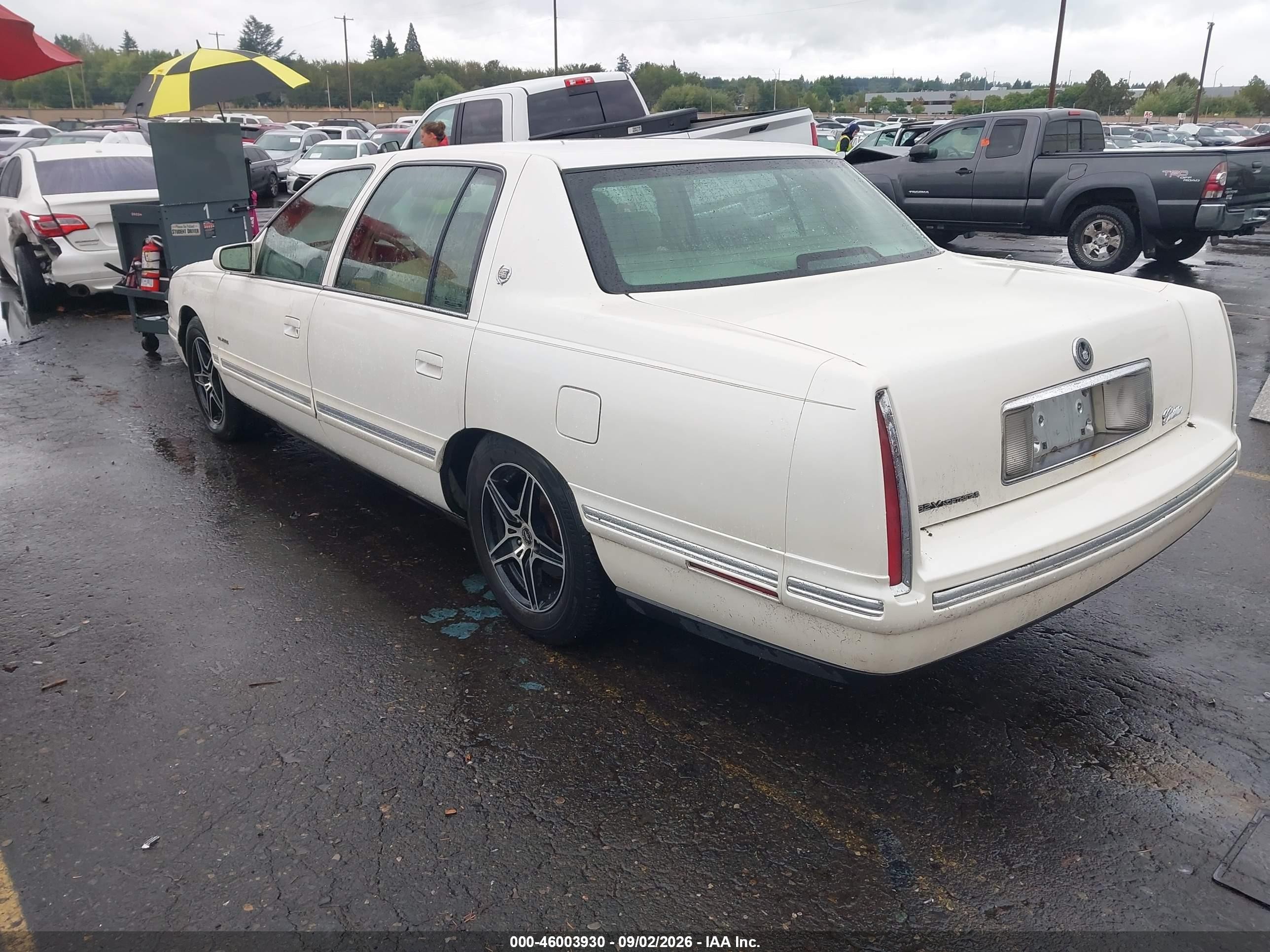 1997 Cadillac Deville Standard White vin: 1G6KD52Y7VU203404