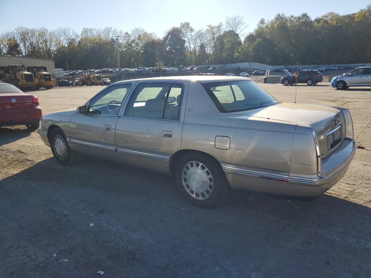 1997 Cadillac Deville Gold vin: 1G6KD52Y8VU224908