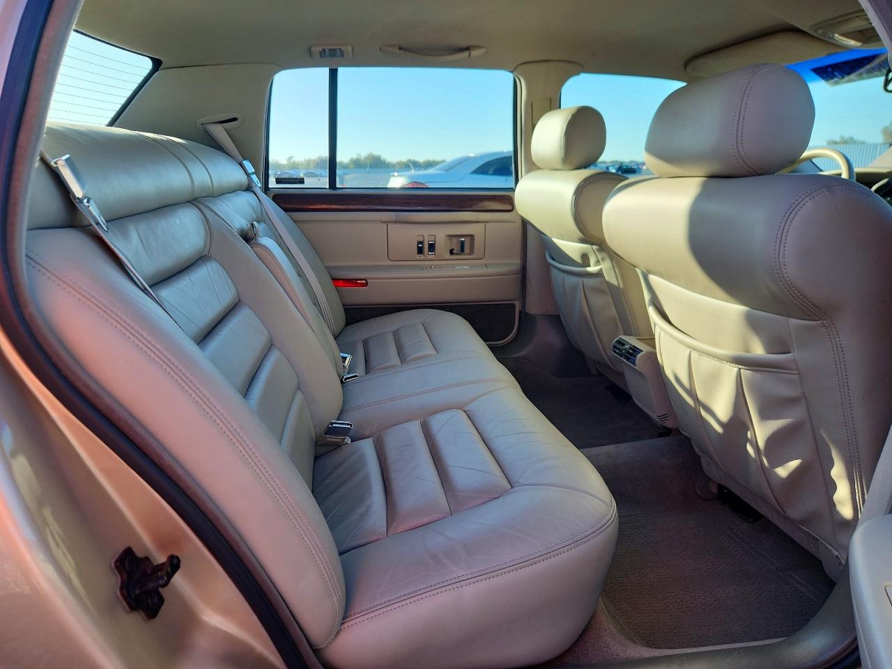 1996 Cadillac Deville Tan vin: 1G6KD52Y9TU207080