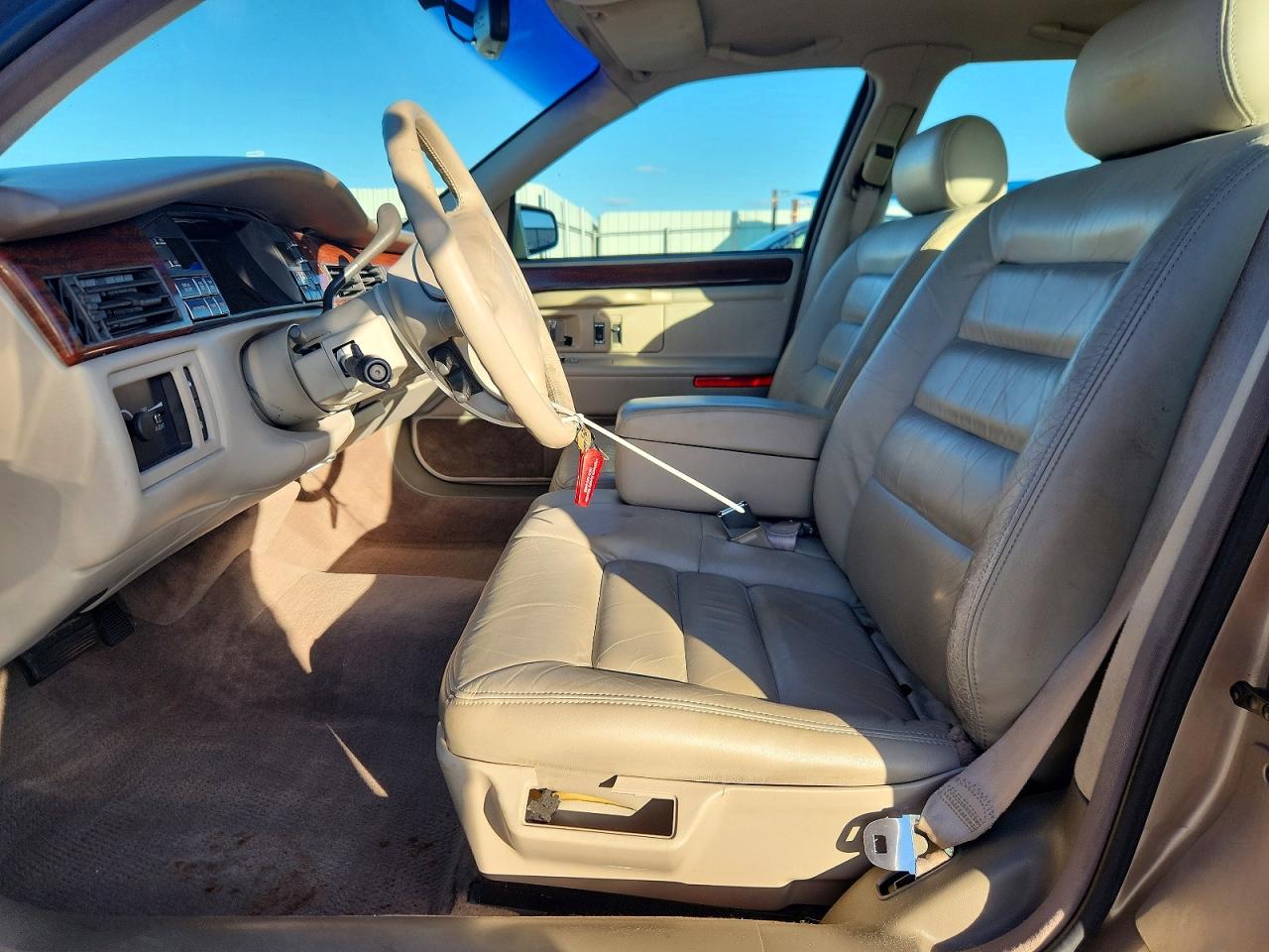 1996 Cadillac Deville Tan vin: 1G6KD52Y9TU207080