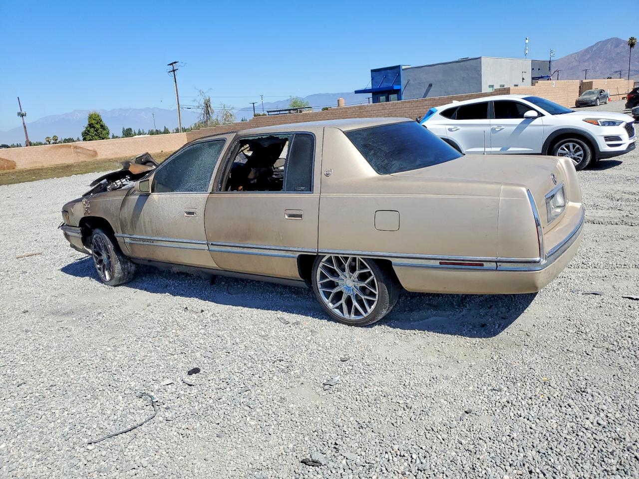 1996 Cadillac Deville Gold vin: 1G6KD52Y9TU228785