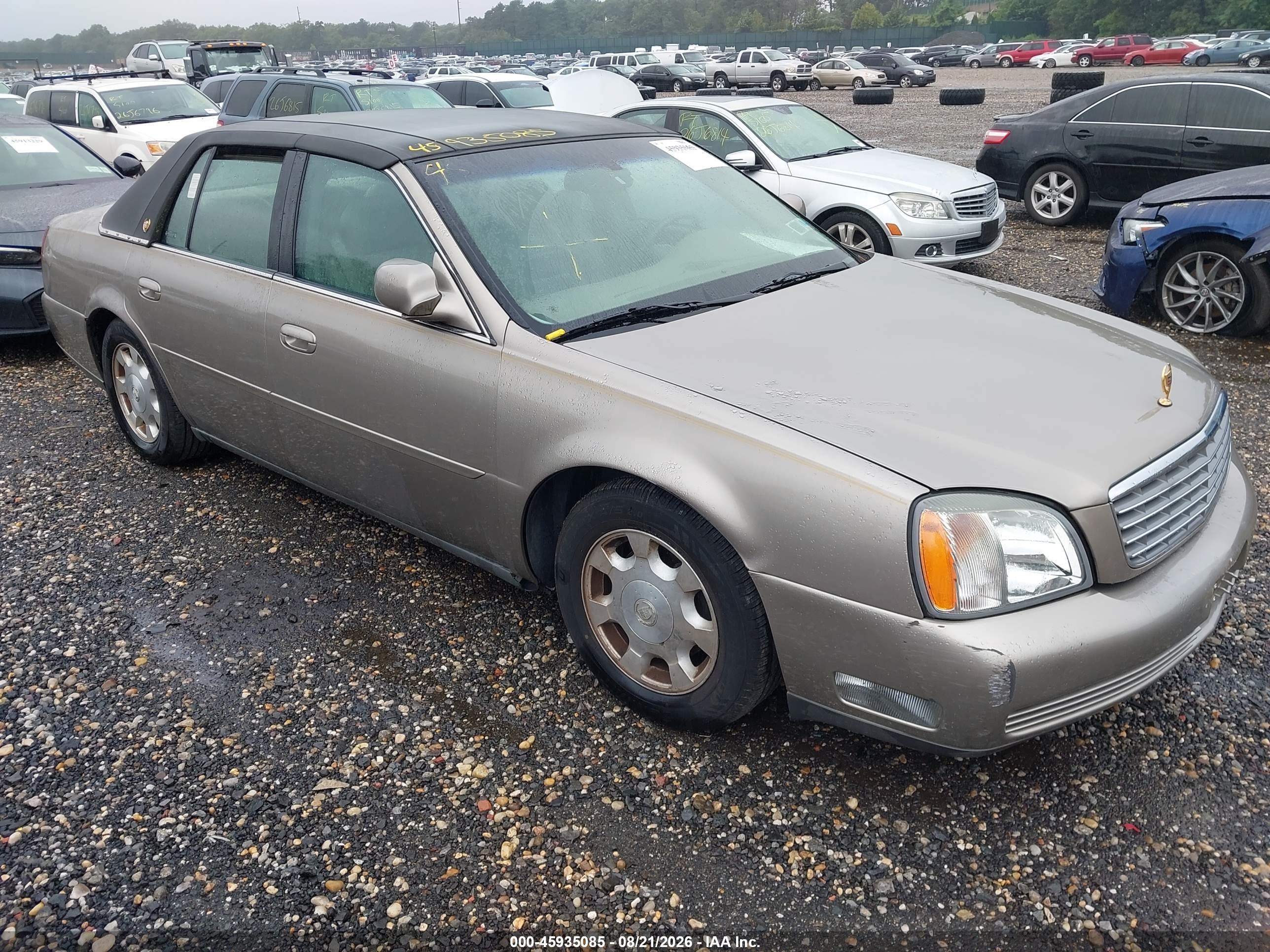 2002 Cadillac Deville   Beige vin: 1G6KD54Y02U121099
