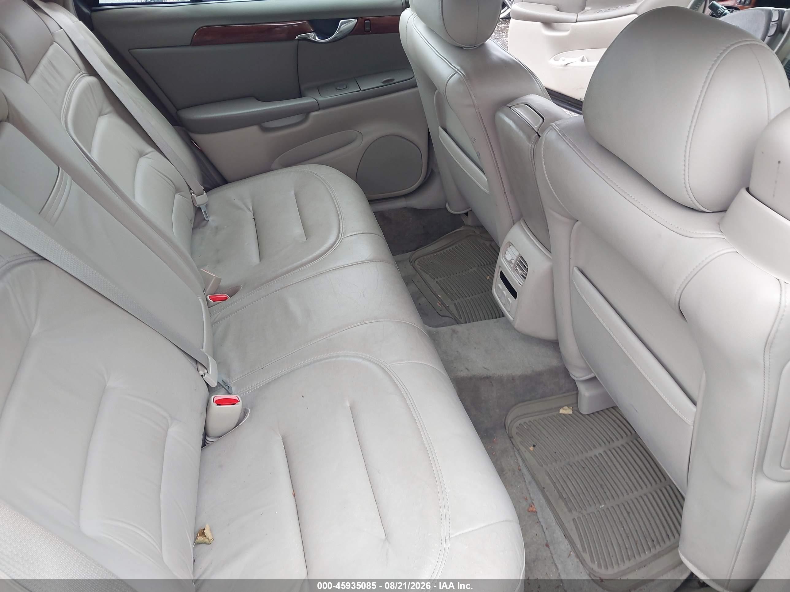 2002 Cadillac Deville   Бежевый vin: 1G6KD54Y02U121099