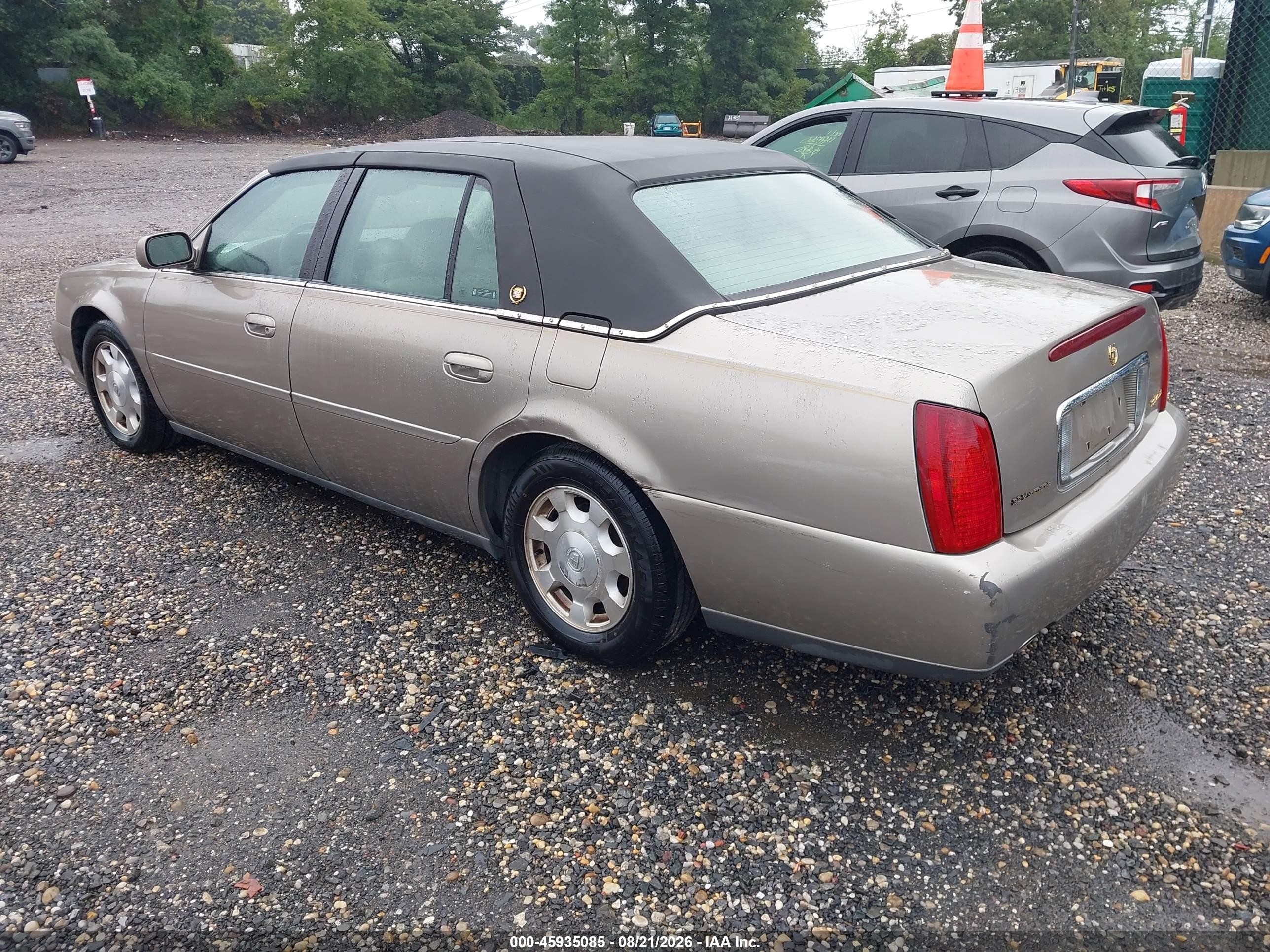 2002 Cadillac Deville   Бежевый vin: 1G6KD54Y02U121099