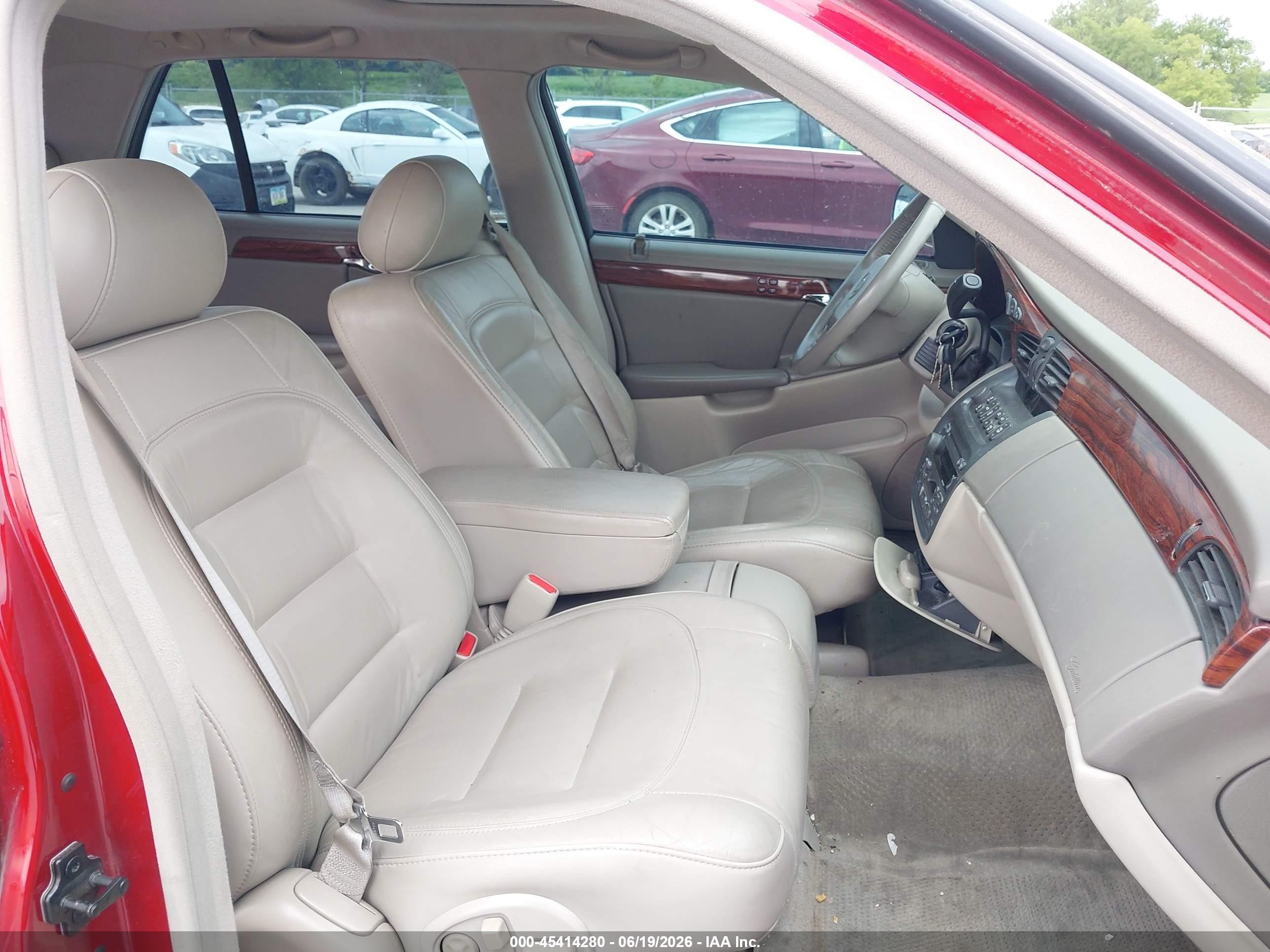 2003 Cadillac Deville Standard Red vin: 1G6KD54Y03U243723