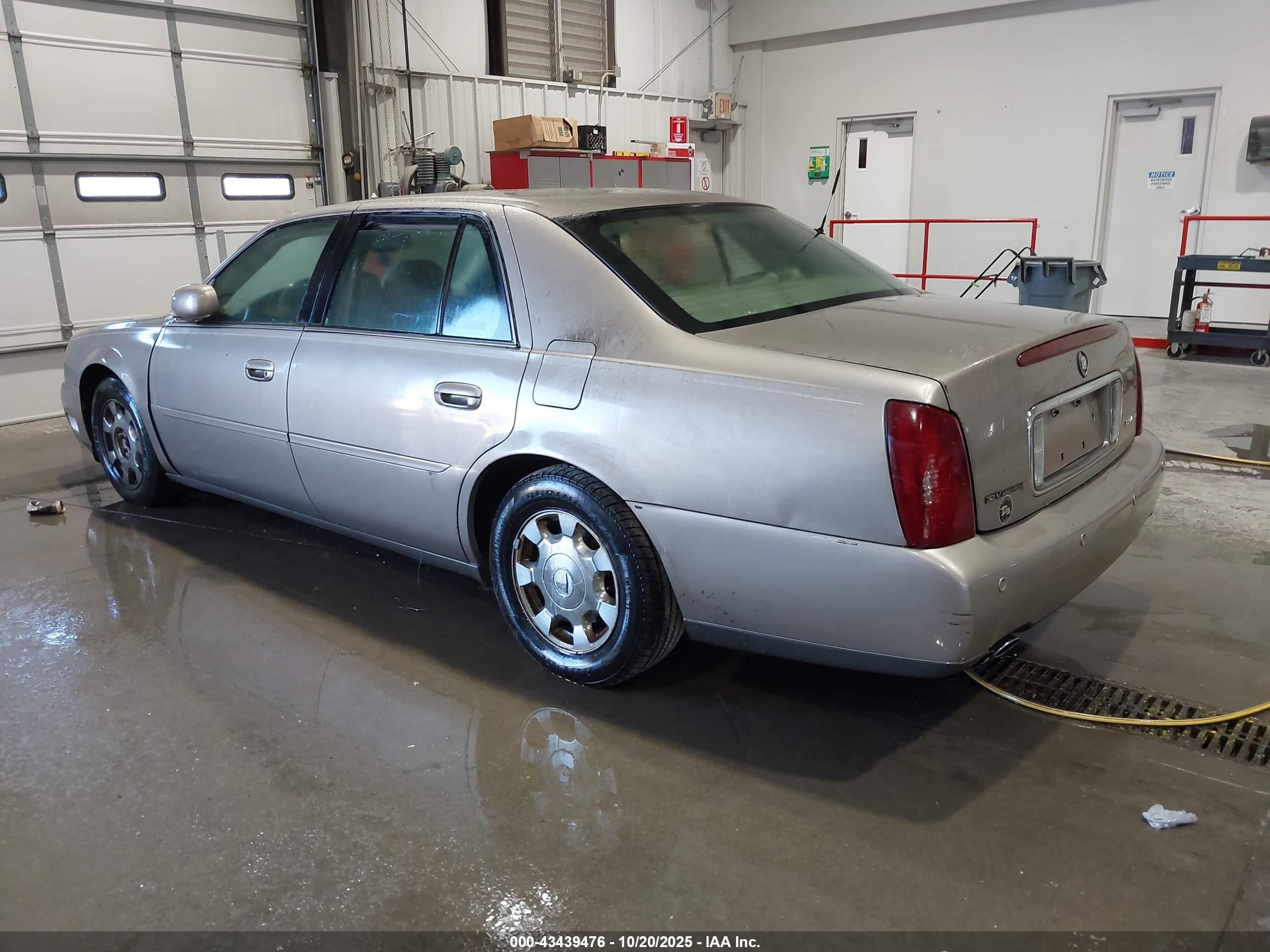 2000 Cadillac Deville Standard Gray vin: 1G6KD54Y0YU300090