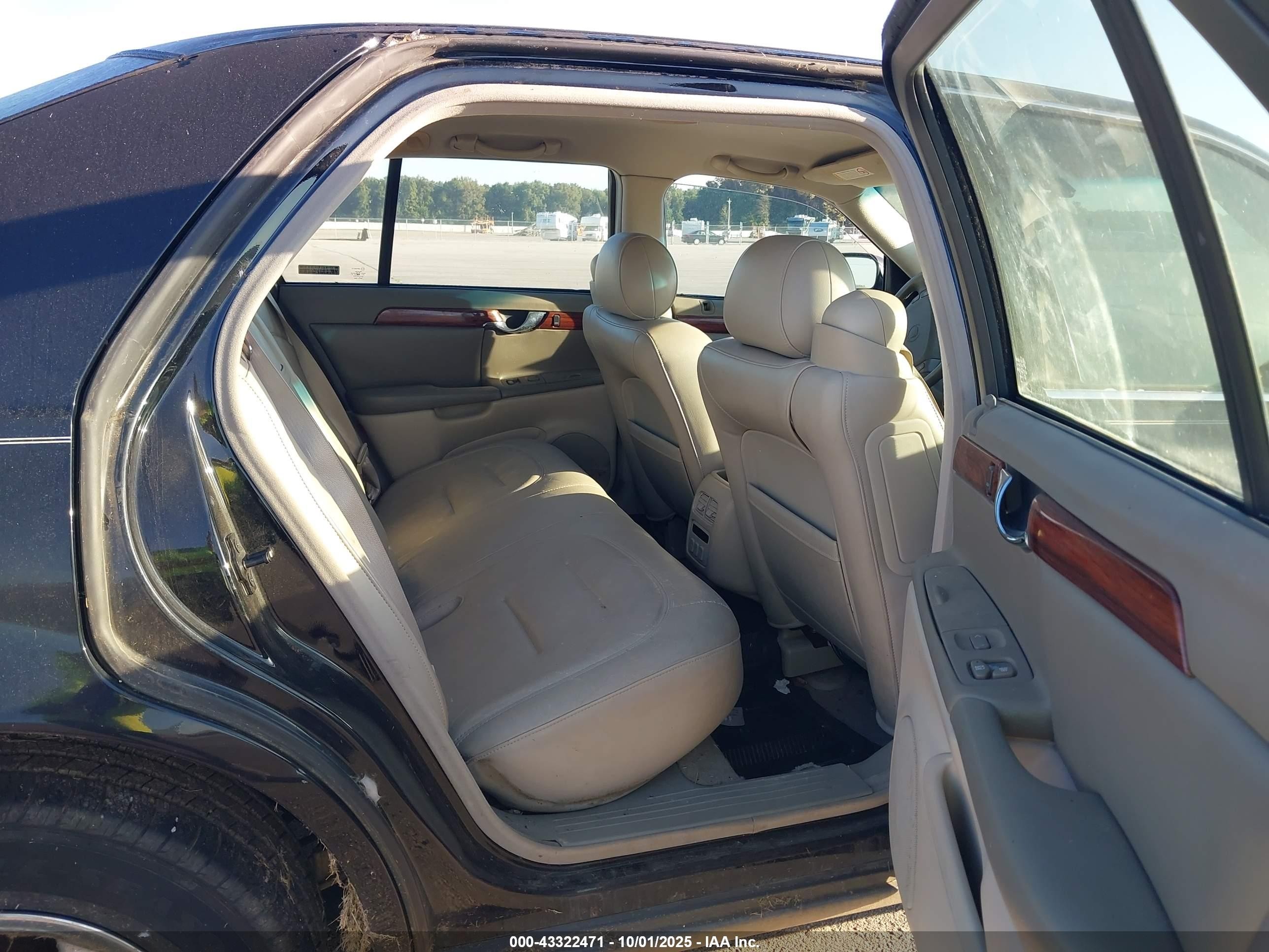 2000 Cadillac Deville Standard Black vin: 1G6KD54Y0YU305886