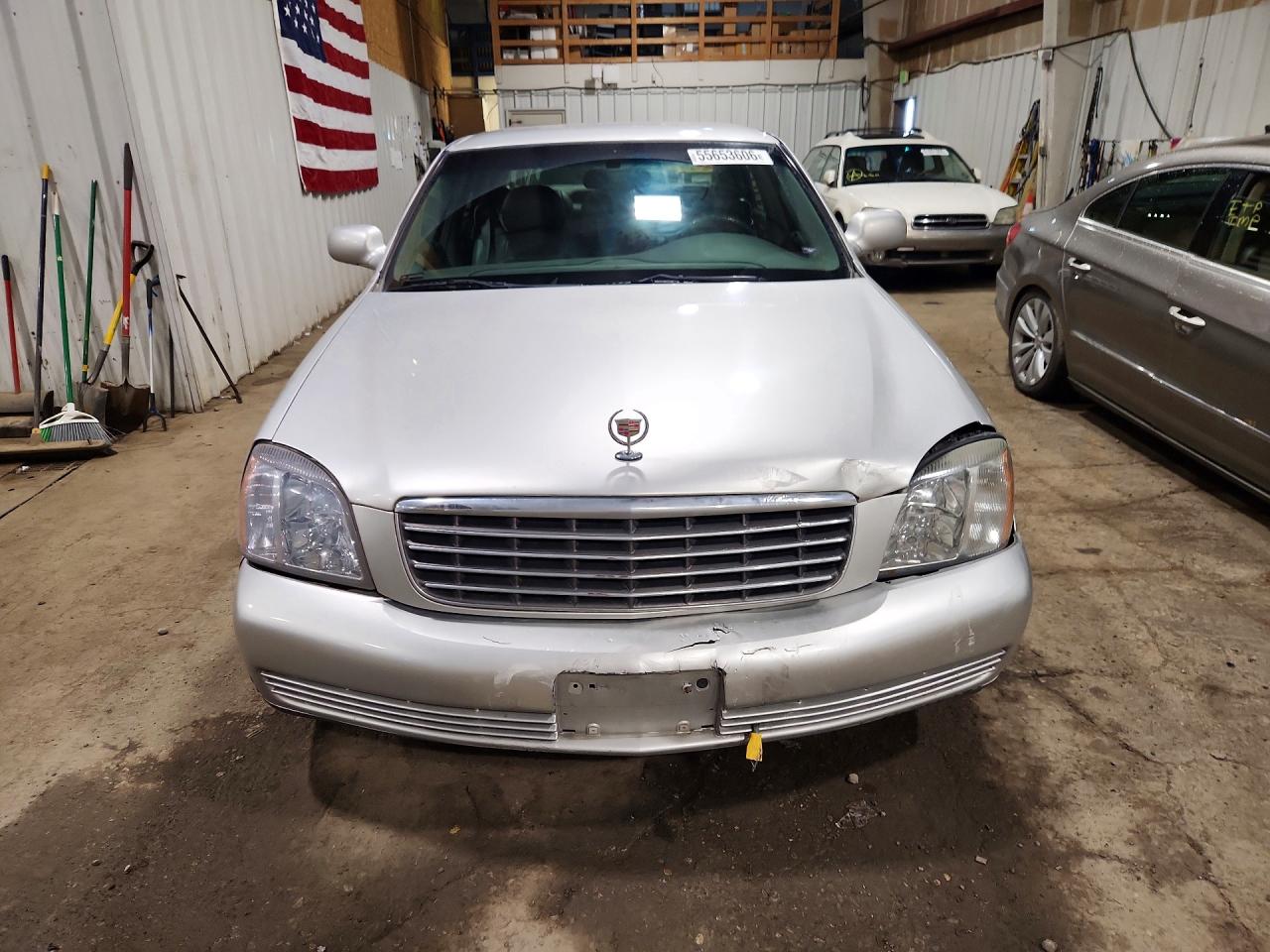 2003 Cadillac Deville Base Silver vin: 1G6KD54Y13U102403