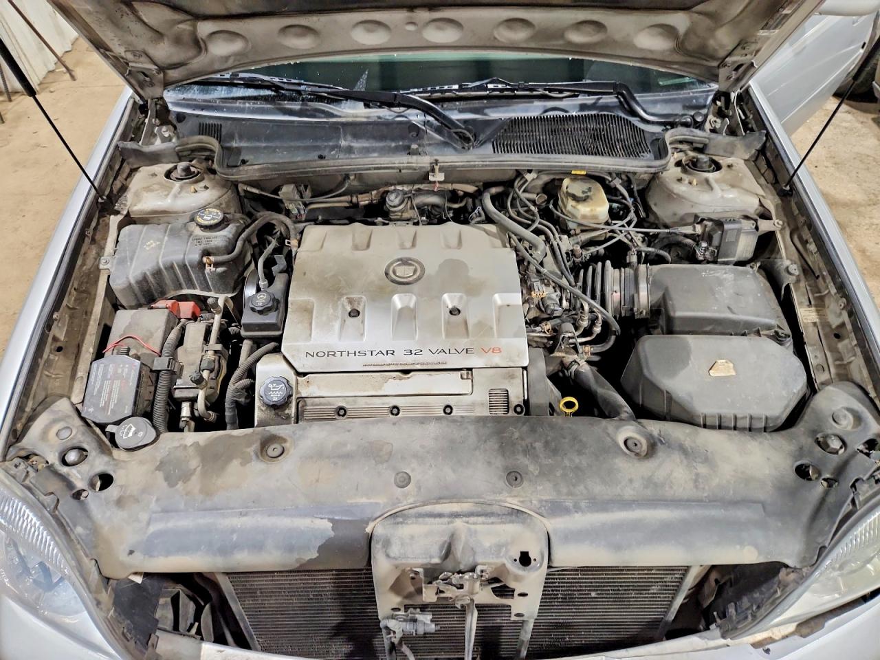 2003 Cadillac Deville Base Silver vin: 1G6KD54Y13U102403